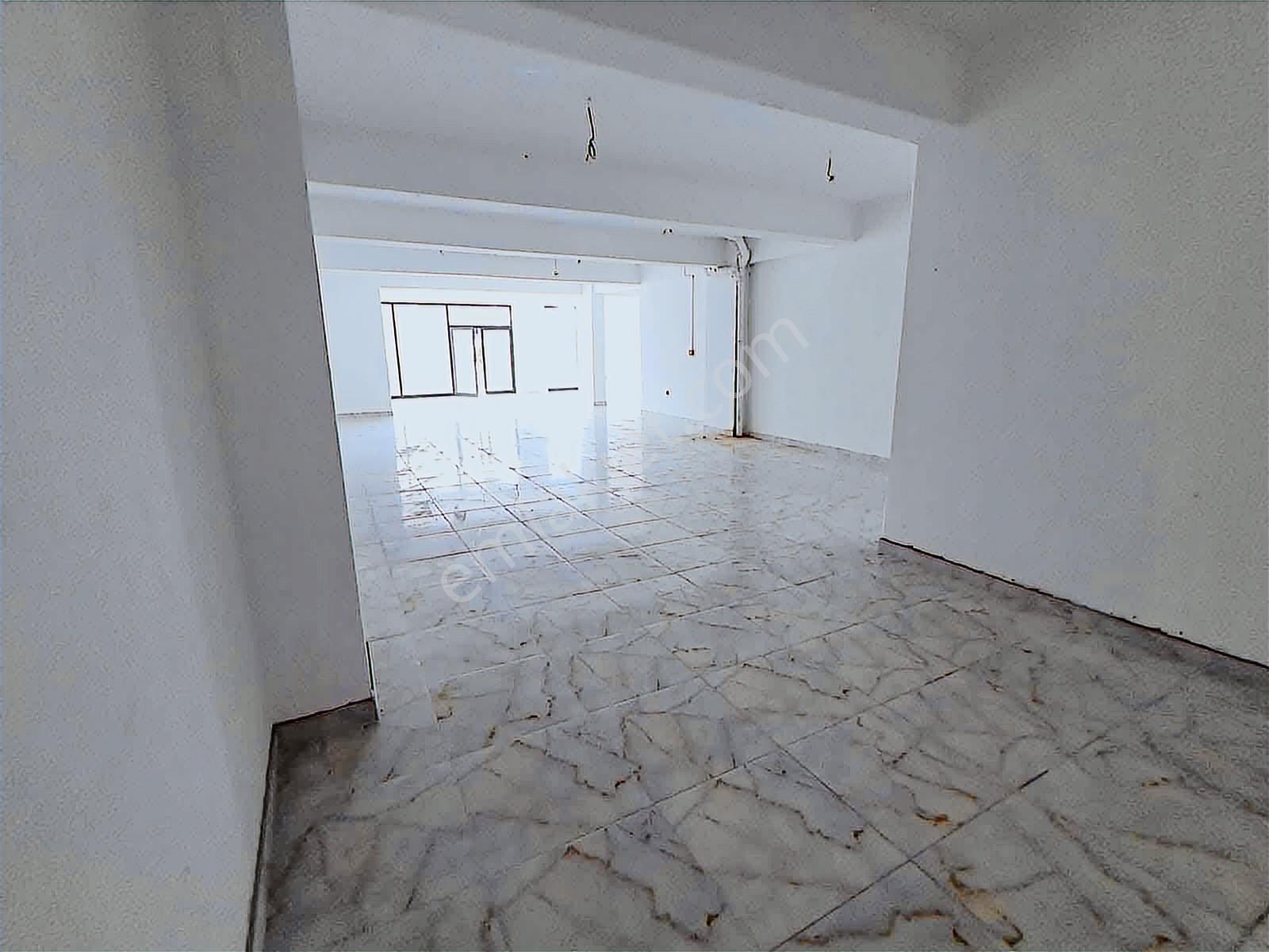 Atlıçayır Bulvarında Yami Optimum'da Kiralık Dükkan - Görsel 7