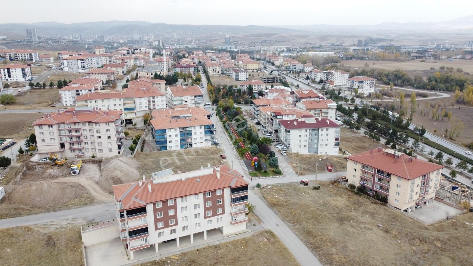 *altınova Da Yüksek Kat İmarlı Bi Daire Getirili Şehrin İçinde* - Görsel 16