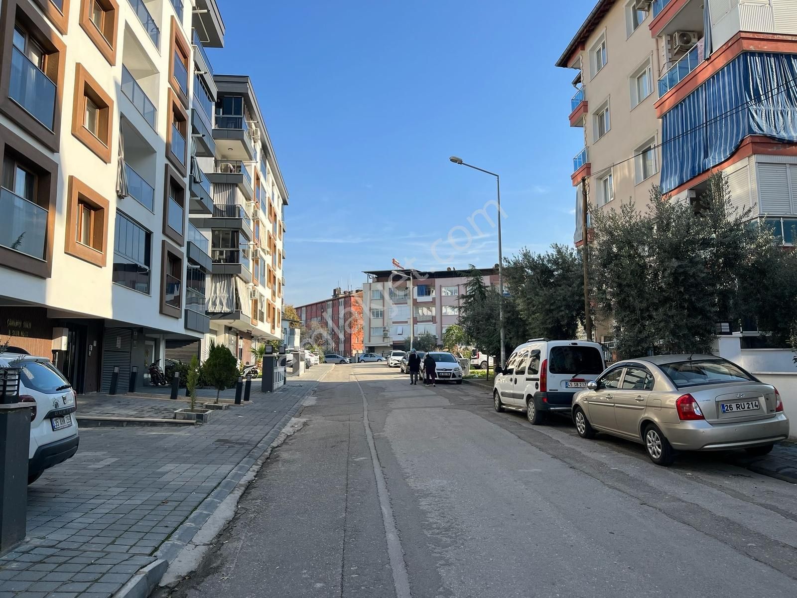 Salihli Şehitler Mahallesinde 3.kat Otoparklı Sıfır 3+1 Daire - Görsel 2