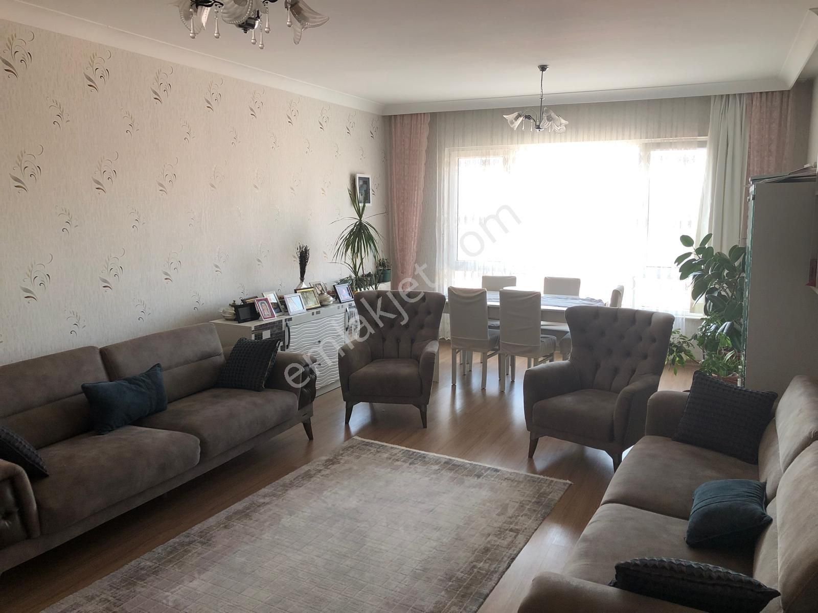 Piyade Mahallesinde Güvenlikli Sitede Satılık 3+1 Daire - Görsel 5