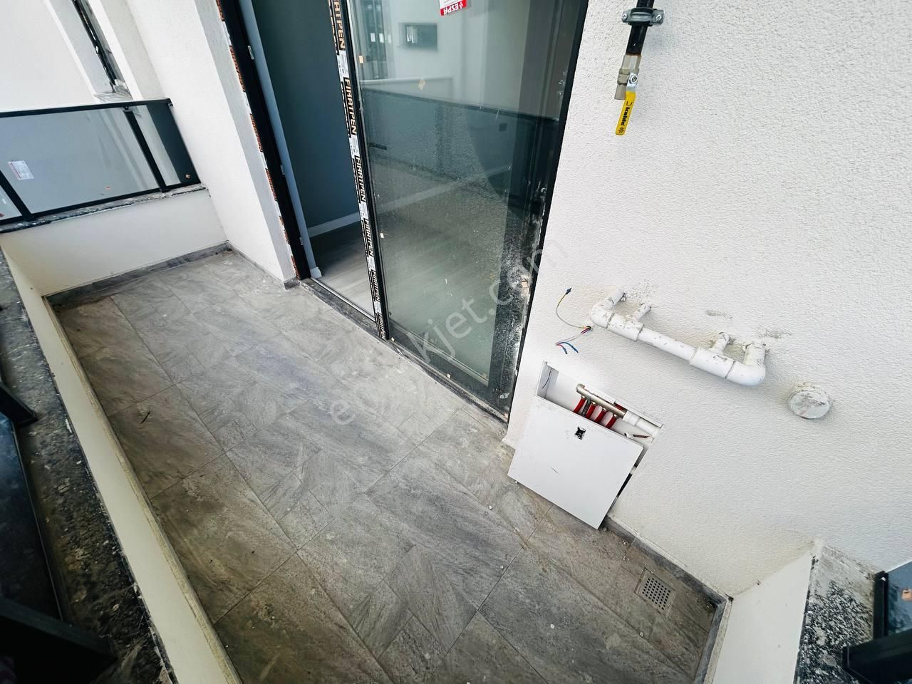 Atakum’da Tramvaya Yürüme Mesafede Satılık 2+1 - Görsel 8