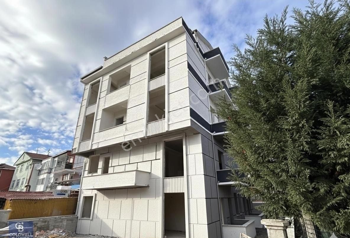 Derince Esentepe 3+1 Bahçe Dubleks Daire