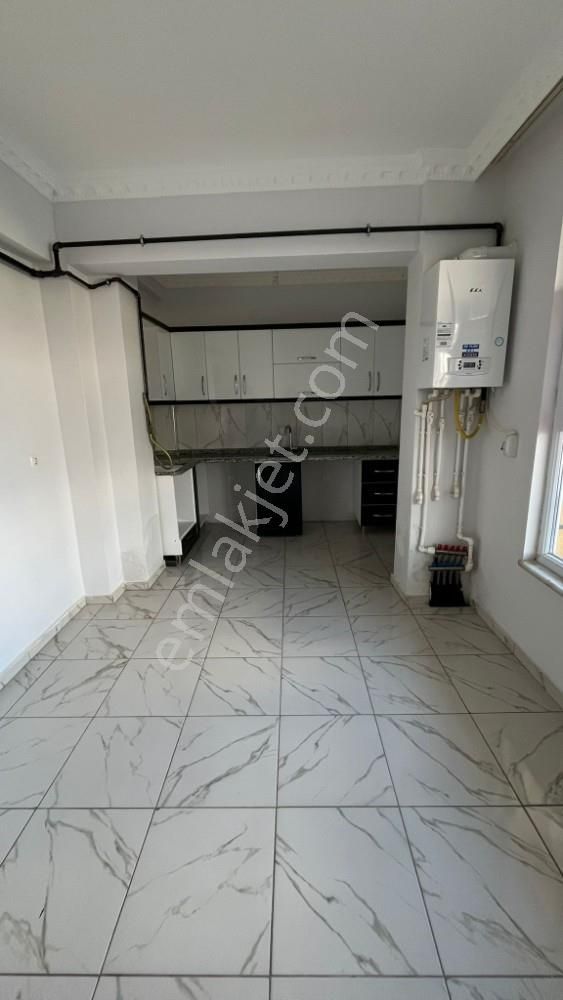 Sanayi Üstünde 1+1 Uygun Fiyatlı Kiralık Daire - Görsel 3