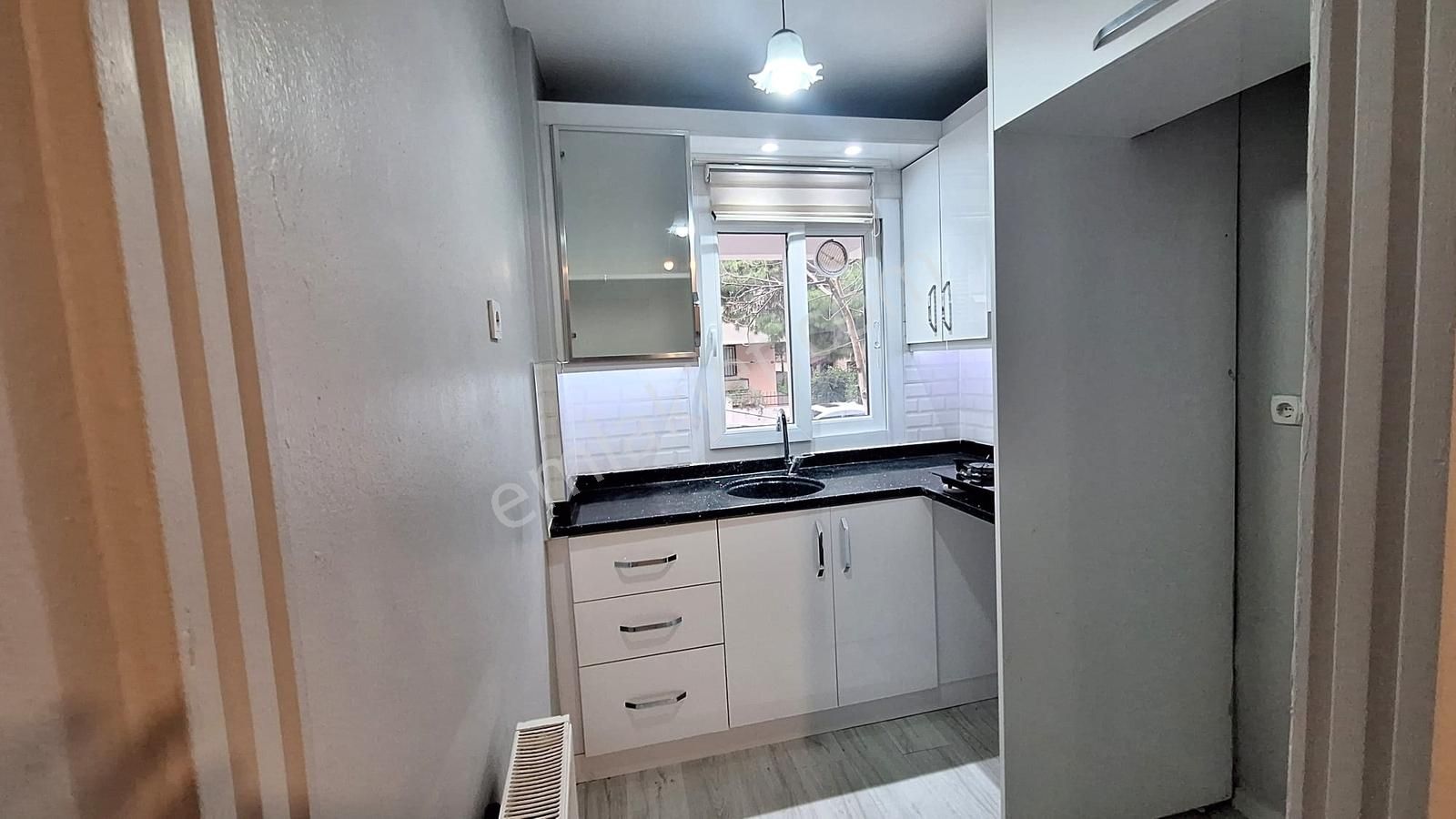 İzmir Buca Yiğitler Mh.arakat,d.gazlı Kiralık 2+1 Daire - Görsel 4