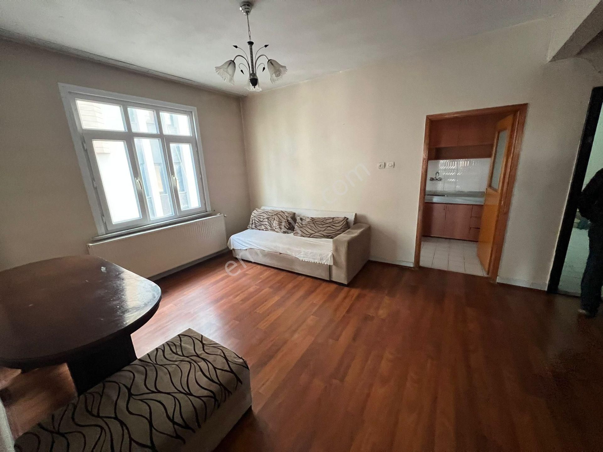 Temiz 3+1 4.kat Kiralık Daire - Görsel 6