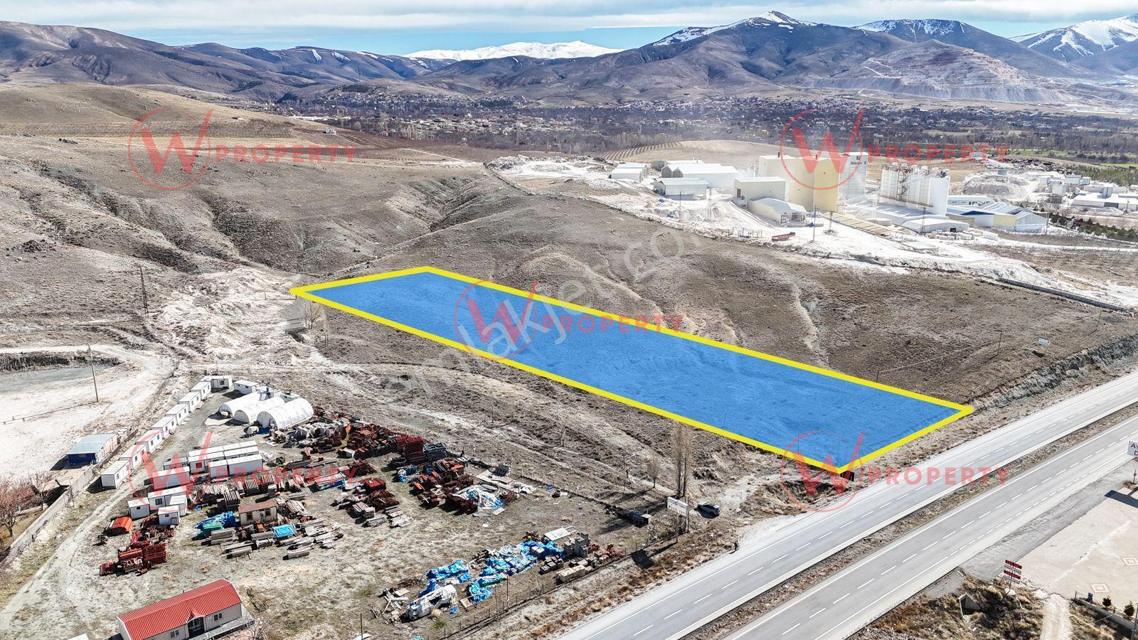 W Property Niğdede Kayseri Yoluna Cephe 5.956 M2 İmarlı Arsa - Görsel 3