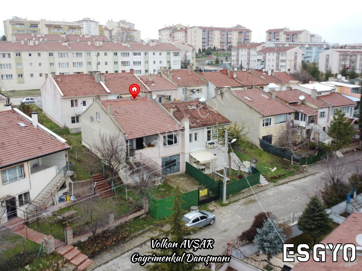 Esgyo'dan 301 M² Arsa Üzerinde Kapalı Garajlı 2 Katlı Müstakil - Görsel 7