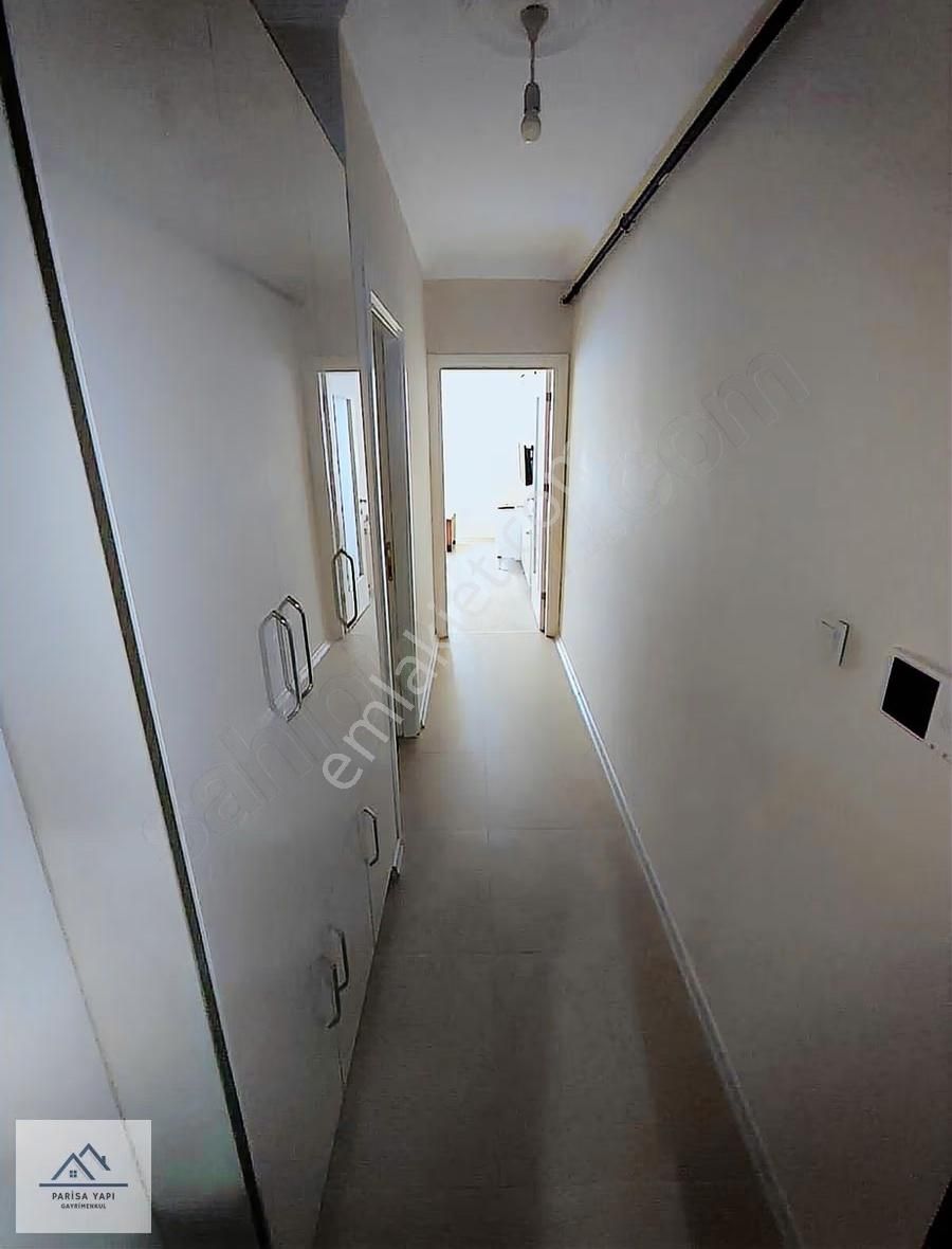 Parisa'dan Hasanağa Bahçesi Yanı D.gazlı Klimalı Ful Eşyalı 1+1 - Görsel 3