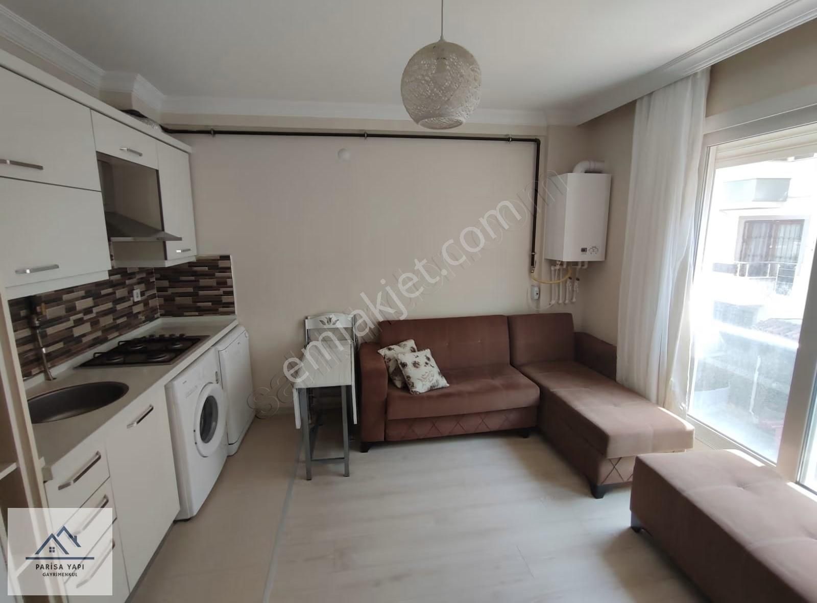 Parisa'dan Hasanağa Bahçesi Yanı D.gazlı Klimalı Ful Eşyalı 1+1 - Görsel 6
