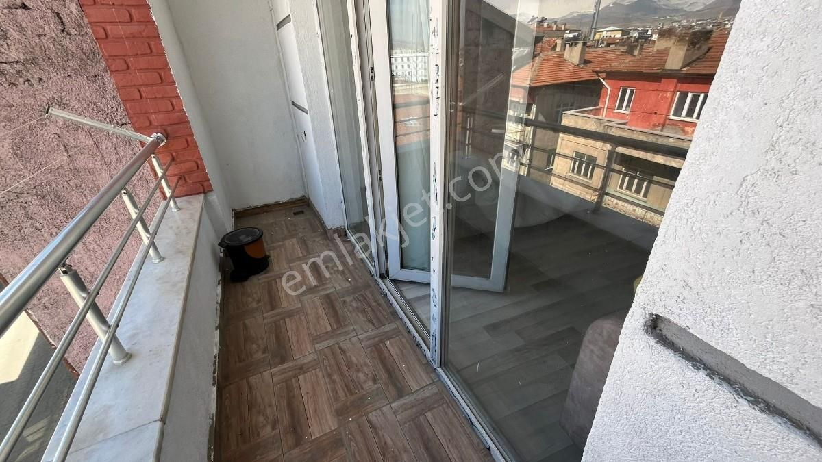 Merkeze Yakın 1+0 Eşyalı Kiralık Daire - Görsel 8