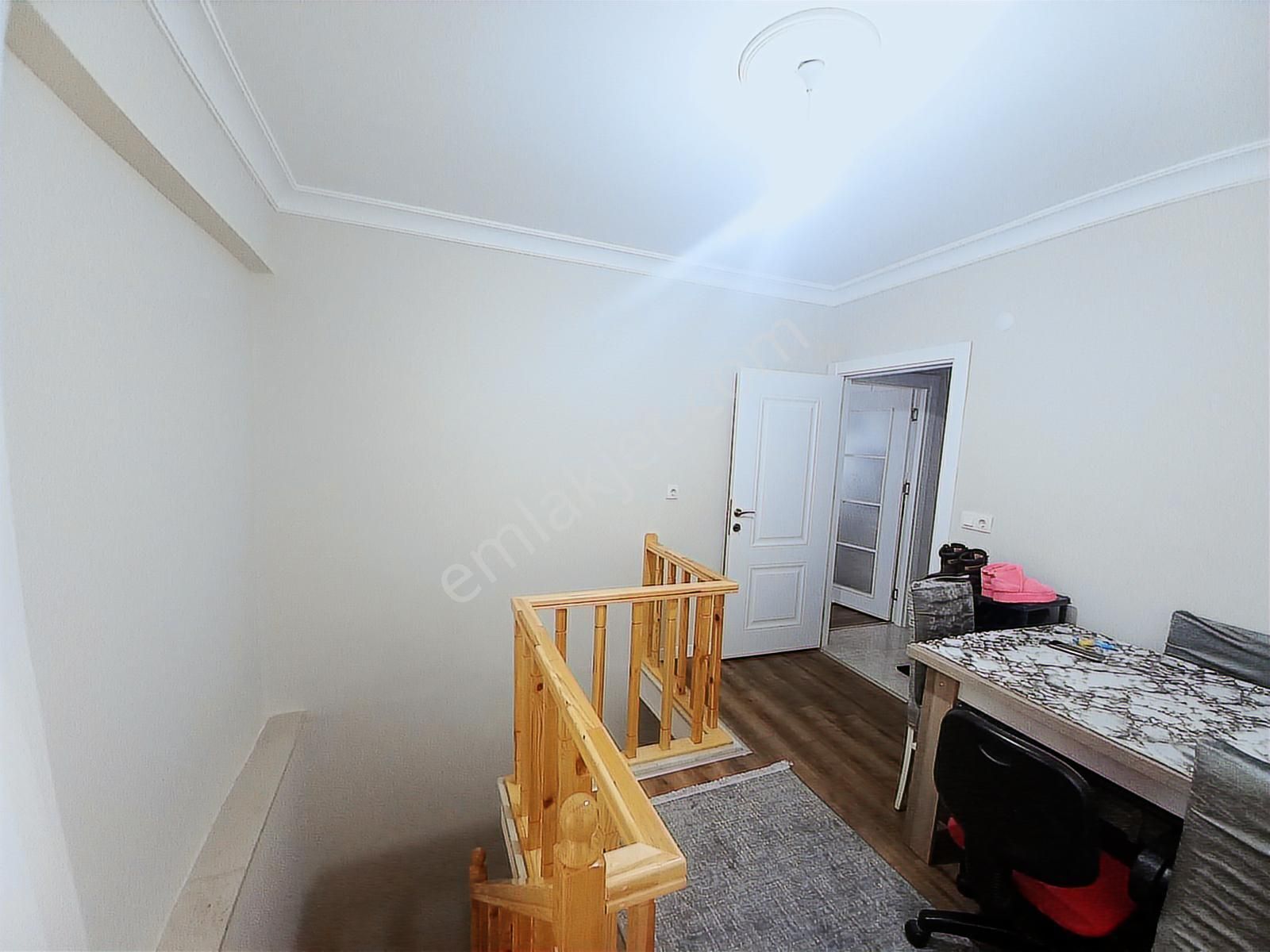 Şeref Emlak Satılık Ters Dubleks Daire 3.650.000 Tl - Görsel 2