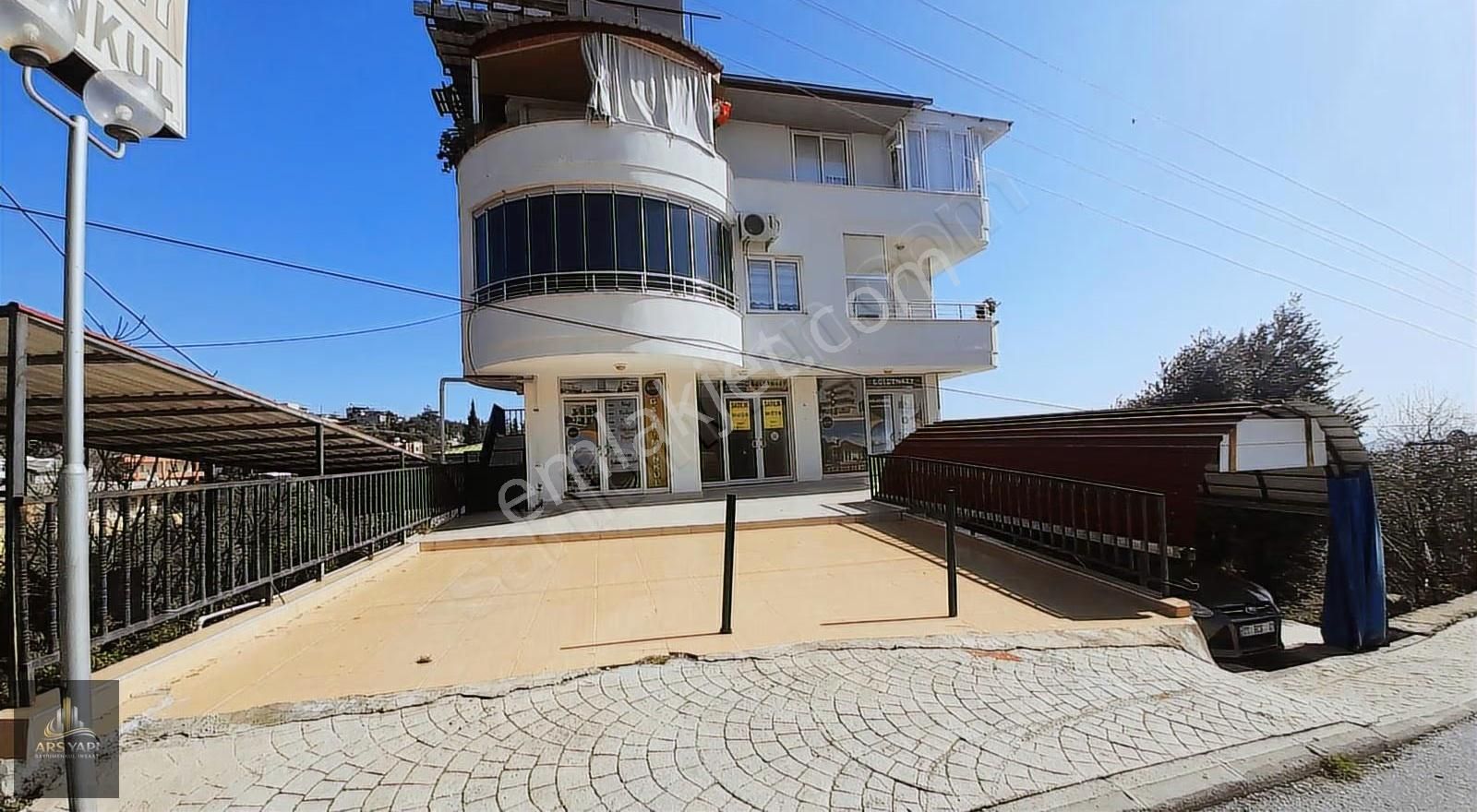 *buluklu'da Tam Merkezi Cadde Üzeri 6 Adet 400 M2 Satılık Dükkan