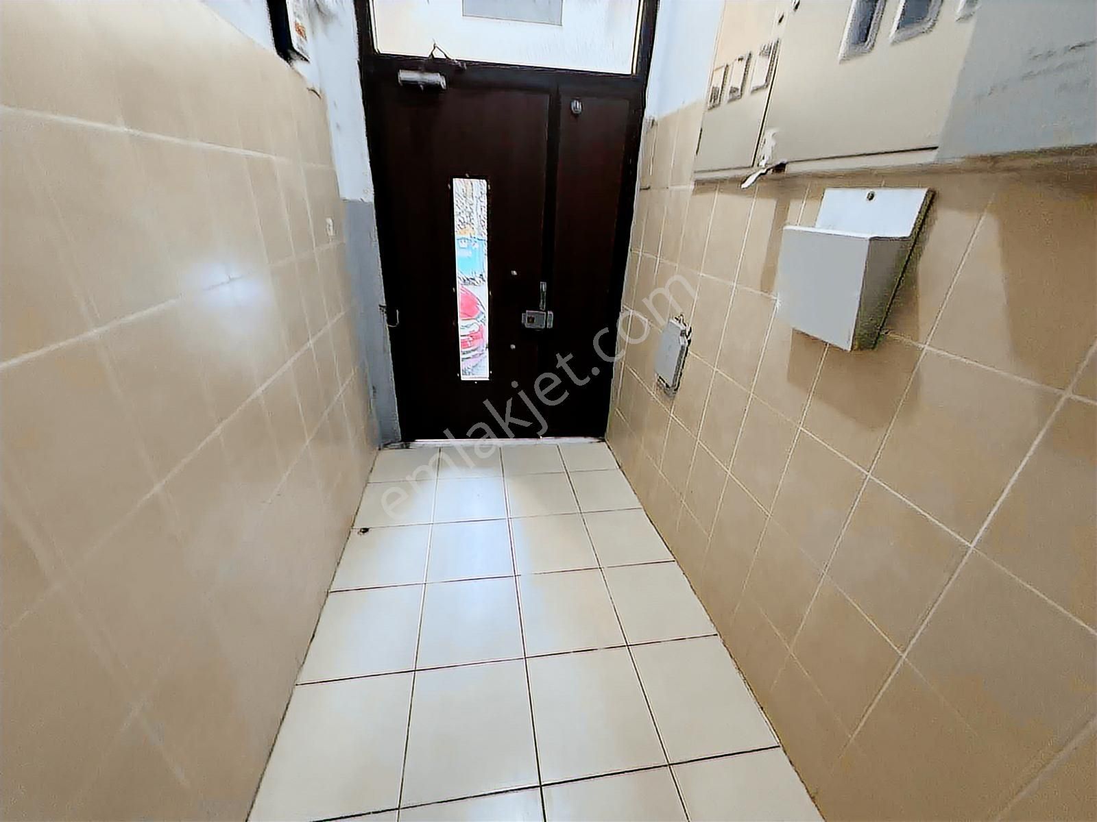 Fl Emlaktan Şirinevler Metrobüs E5 Yakını 3+1 Arakat - Görsel 32