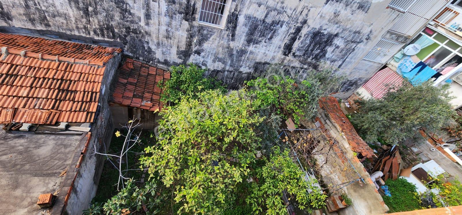 İzmir Bayraklıda Satılık Müstakil Bahçeli İki Katlı Bina - Görsel 35