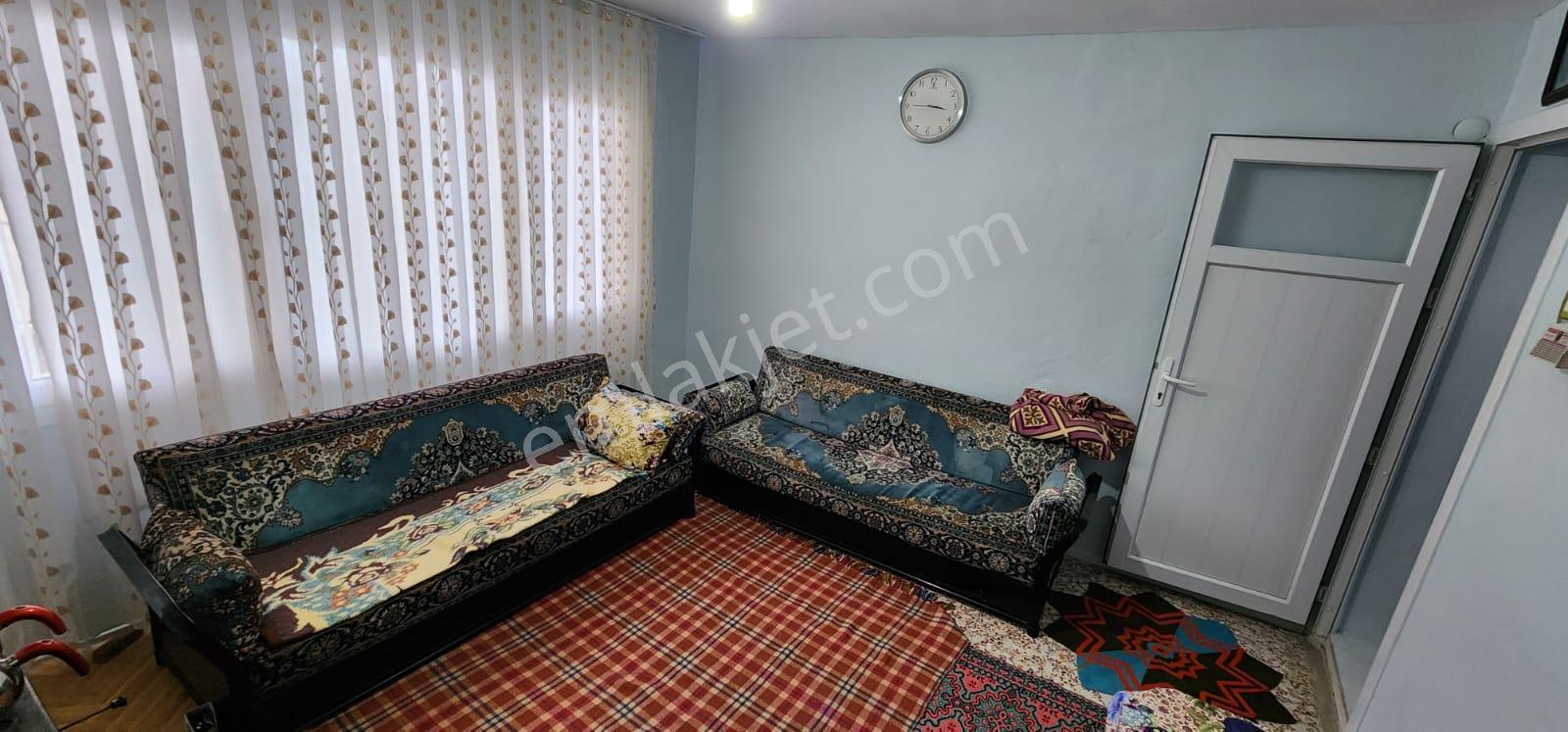 İzmir Bayraklıda Satılık Müstakil Bahçeli İki Katlı Bina - Görsel 19