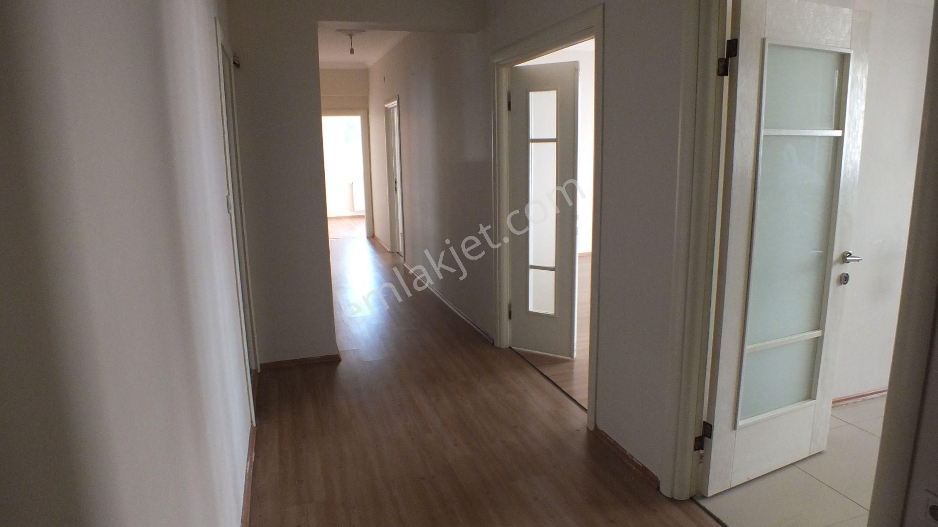 Çukurçayır Ak Prestij 5 Etap Kiralık 3. Kat 155m2 3+1 Daire - Görsel 3