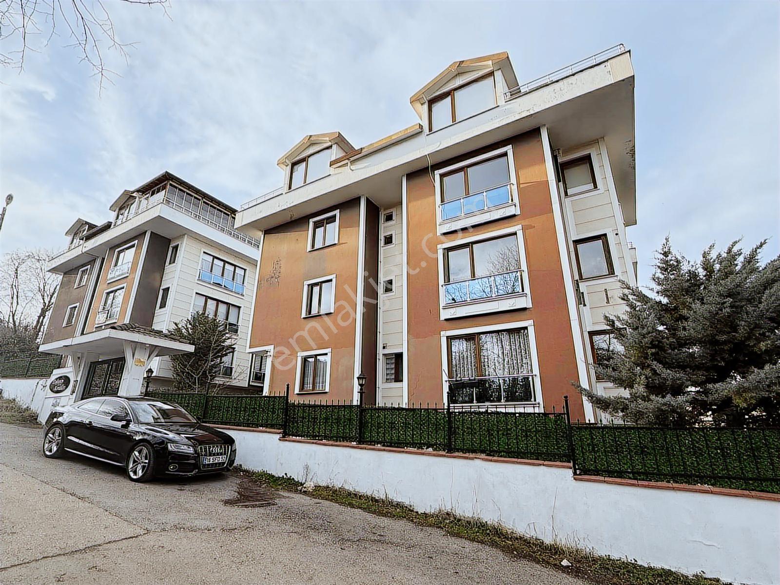 Fatsa Dolunay Çamlık'ta,deniz Manzaralı 3+1 Satılık Site Dairesi
