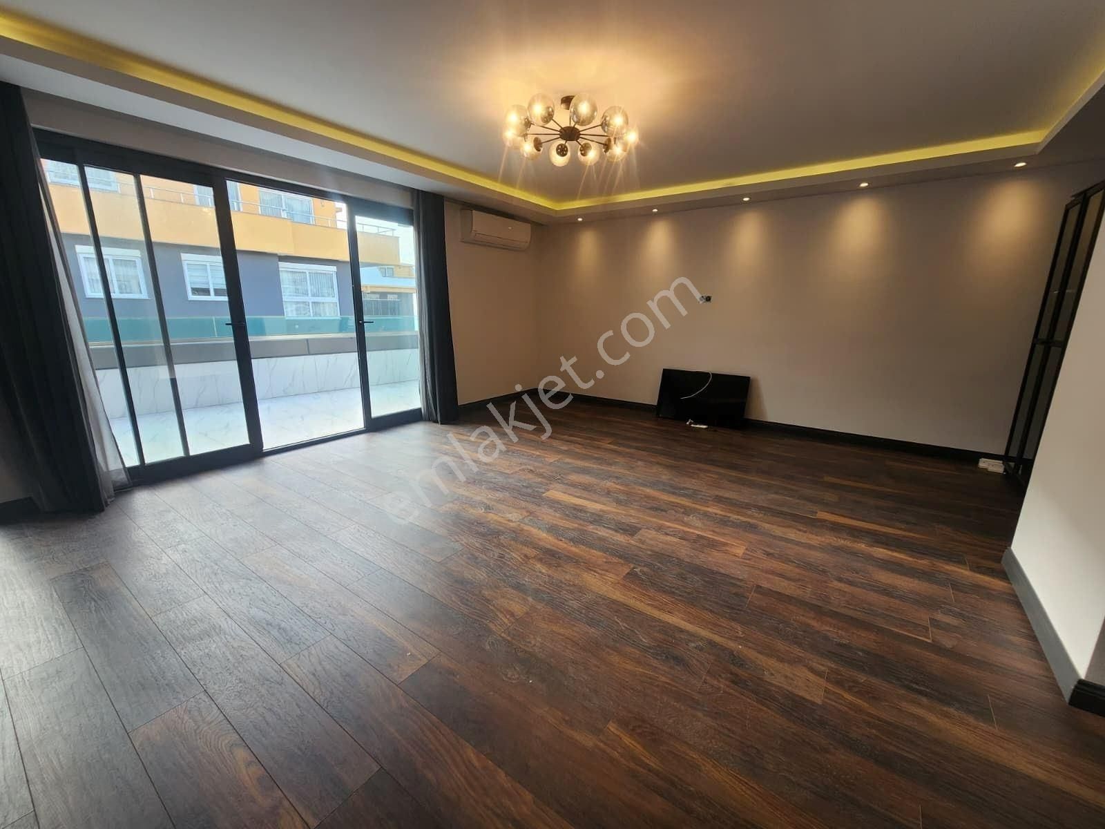 Alanya Mahmutlar’da Denize 200m 2+1 Dubleks Satılık Daire - Görsel 3