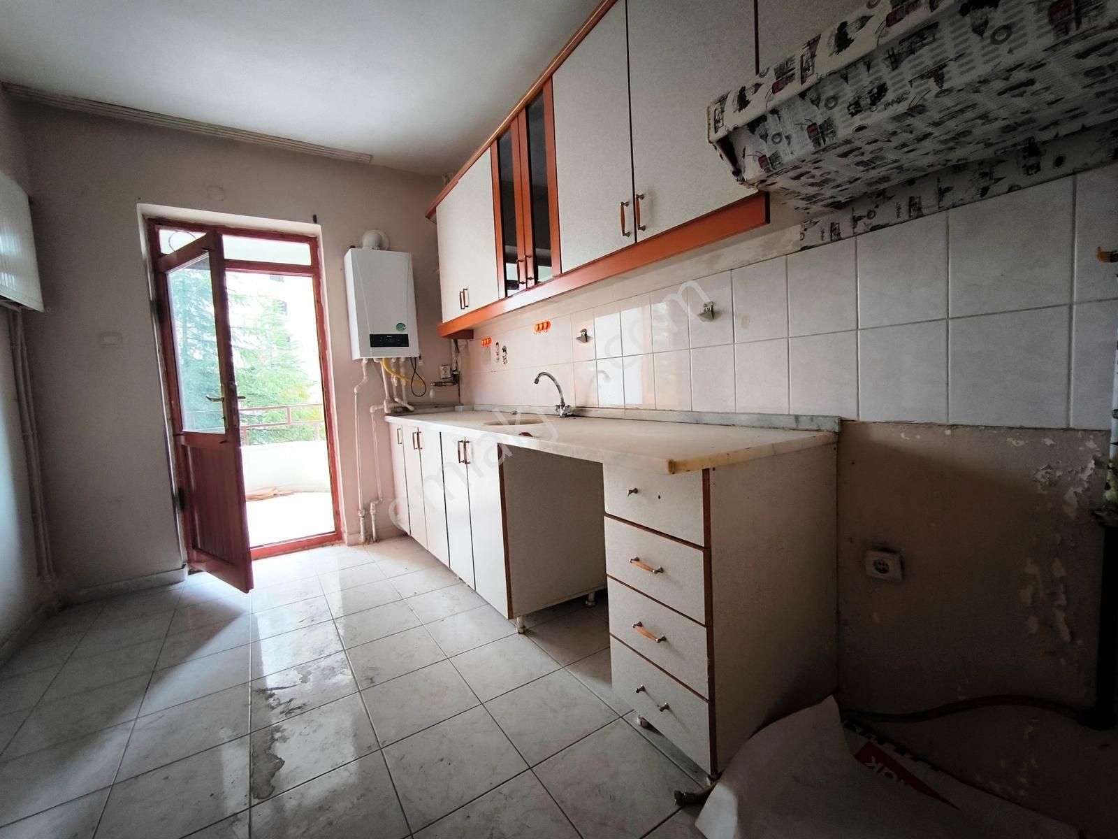 Törekent Mh. Merkezi Konumda Site İçerisinde 3+1 Geniş Daire - Görsel 34
