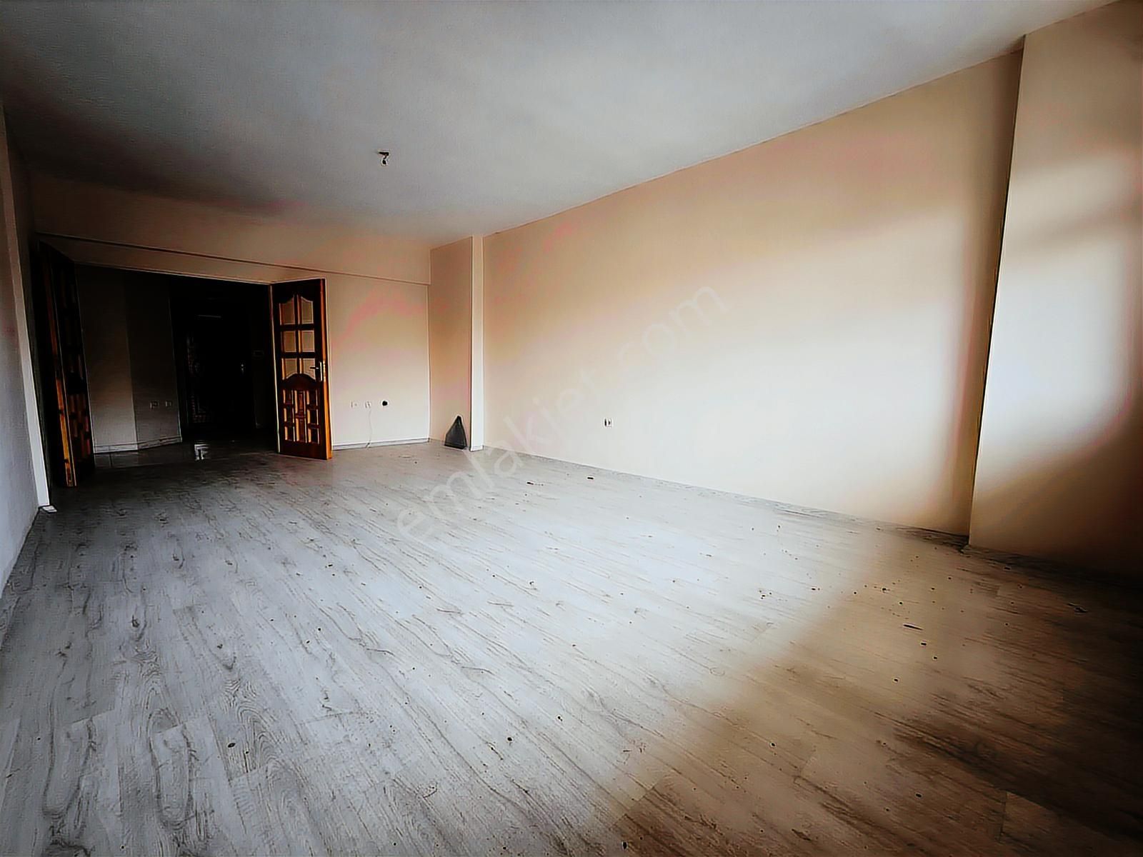 Törekent Mh. Merkezi Konumda Site İçerisinde 3+1 Geniş Daire - Görsel 33