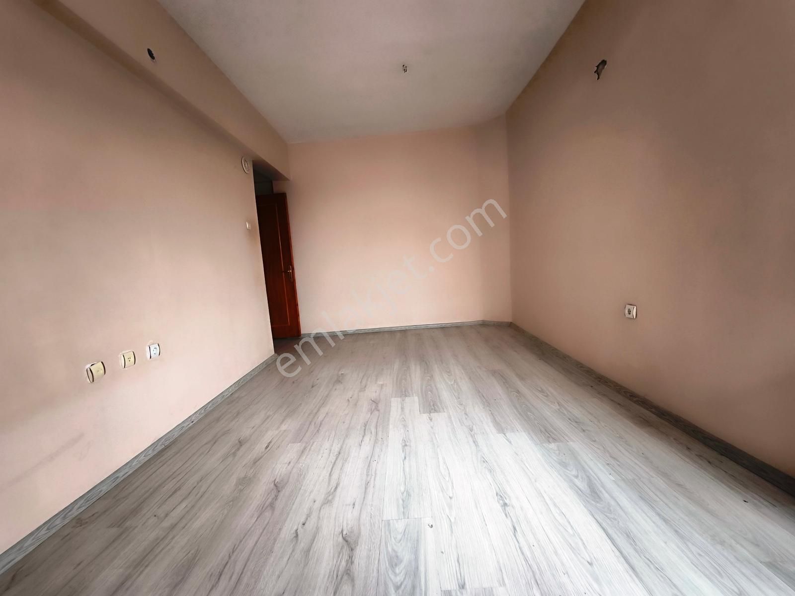 Törekent Mh. Merkezi Konumda Site İçerisinde 3+1 Geniş Daire - Görsel 2