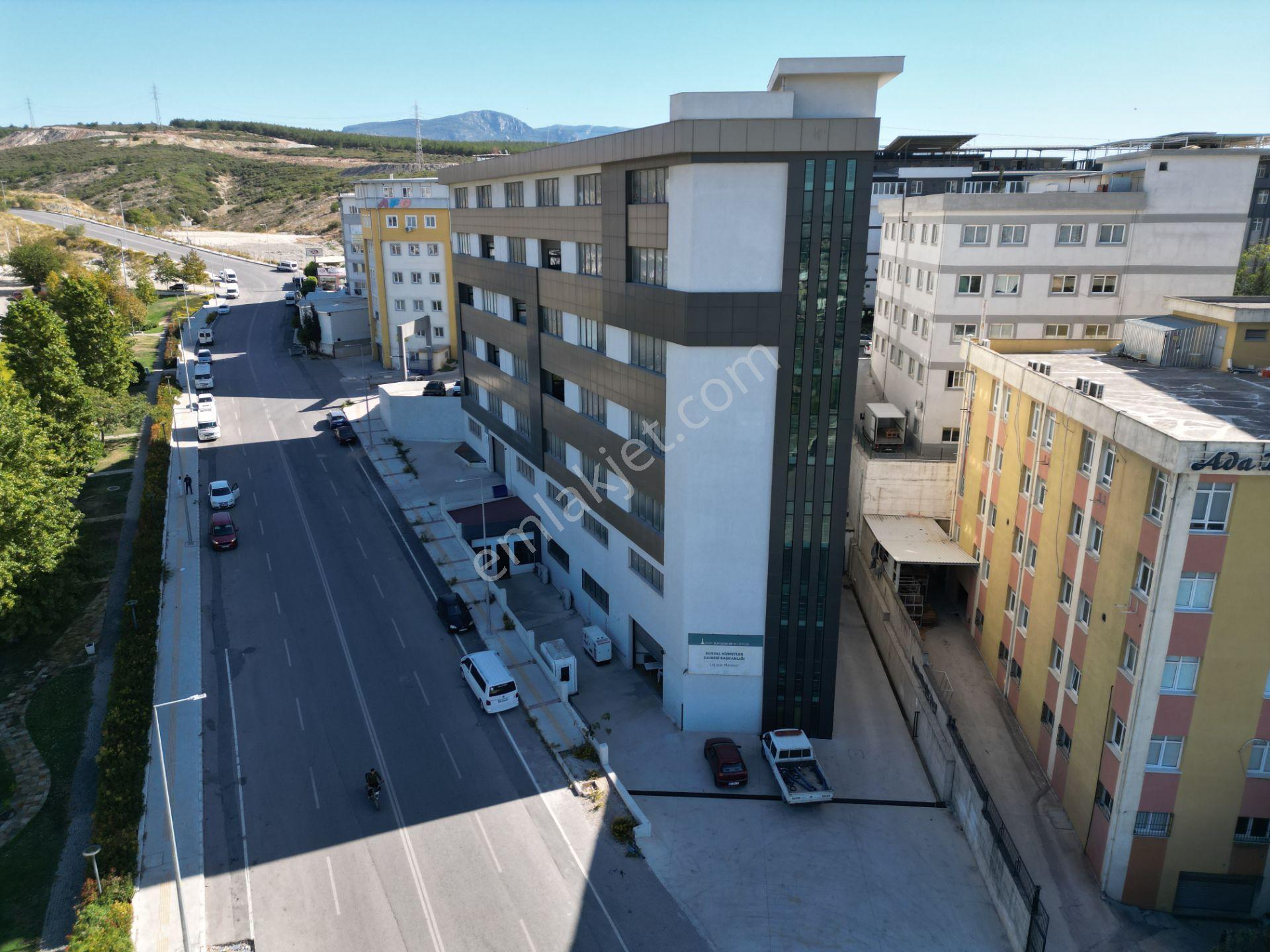 Buca Osb Begos Zemin Kat Kiralık Müstakil Girişli Depo Fabrika - Görsel 24