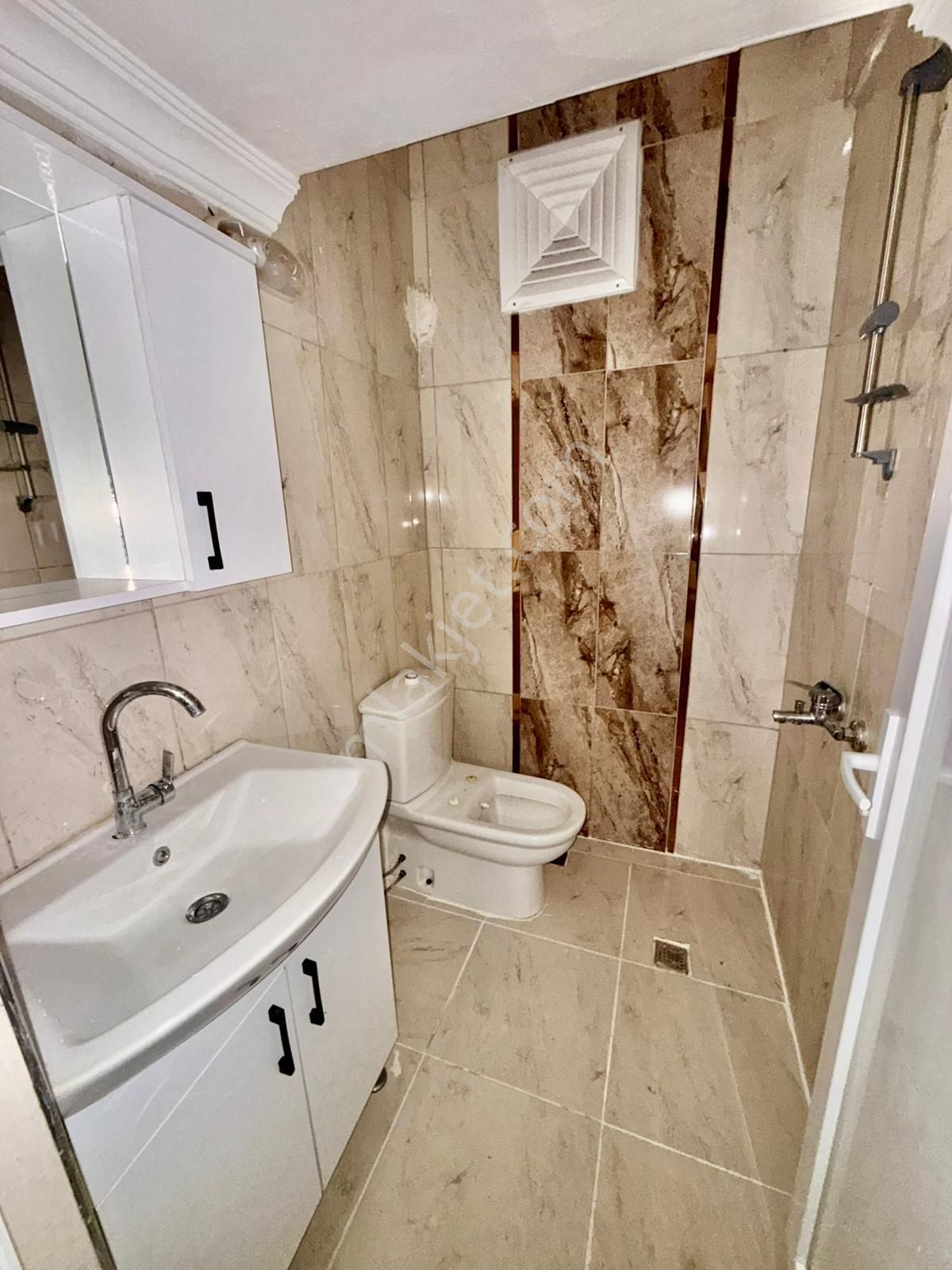 Yeniemek'de Tramvay&okul Yanı Doğalgazlı Ebeveyn Banyolu2+1daire - Görsel 10