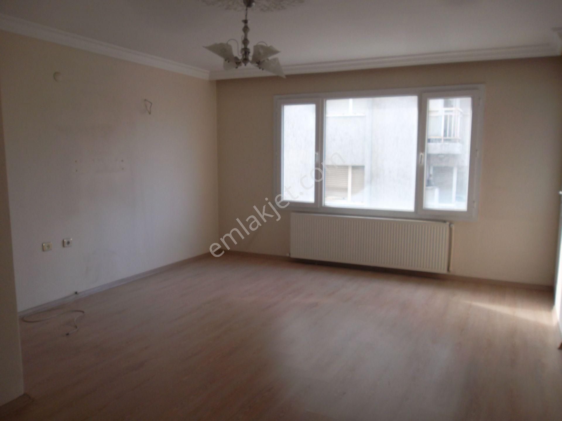 Üçyol Metro Yanında Asansörlü Ara Kat 2+1 Kiralık Daire - Görsel 8