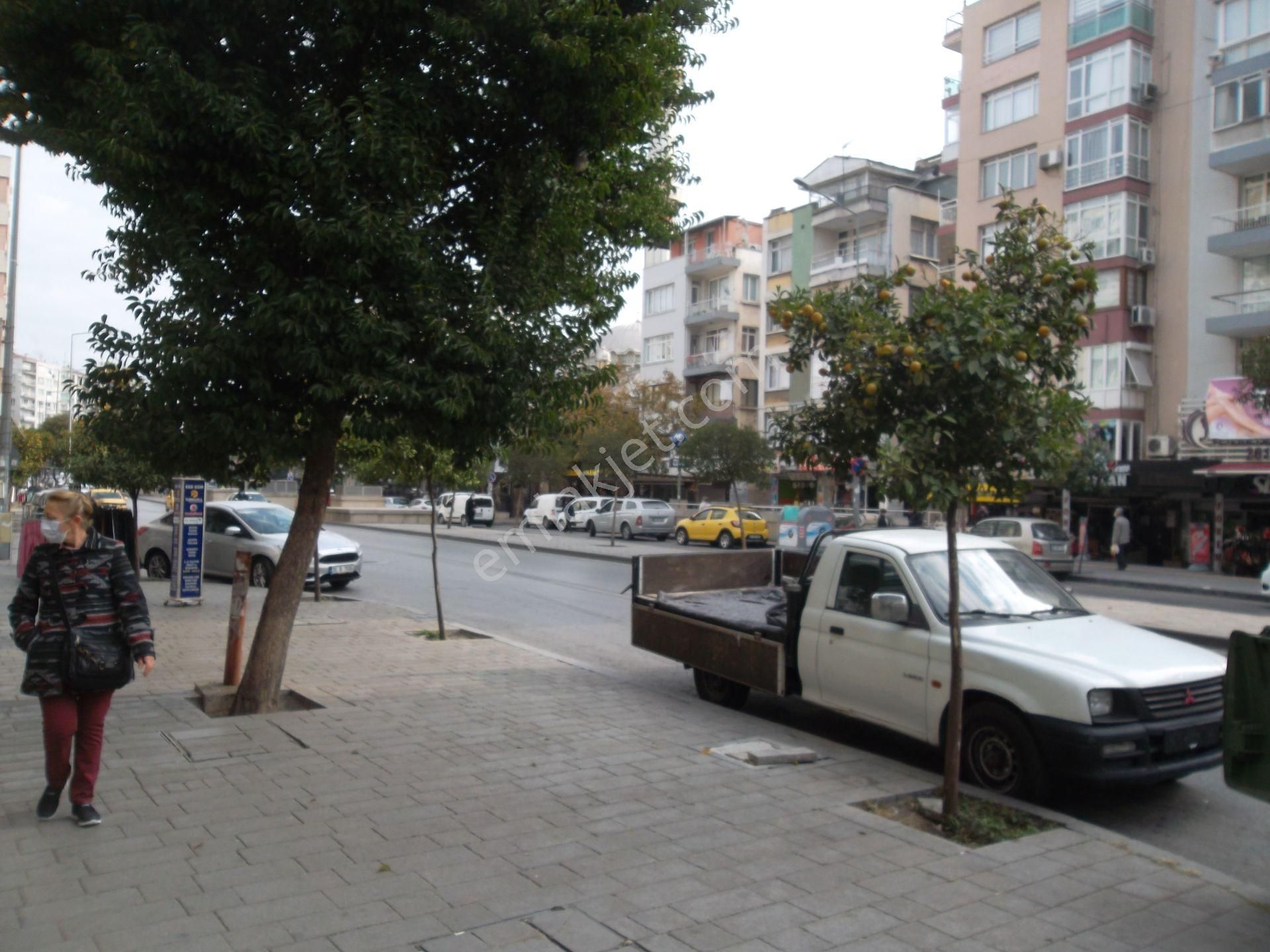 Üçyol Metro Yanında Asansörlü Ara Kat 2+1 Kiralık Daire