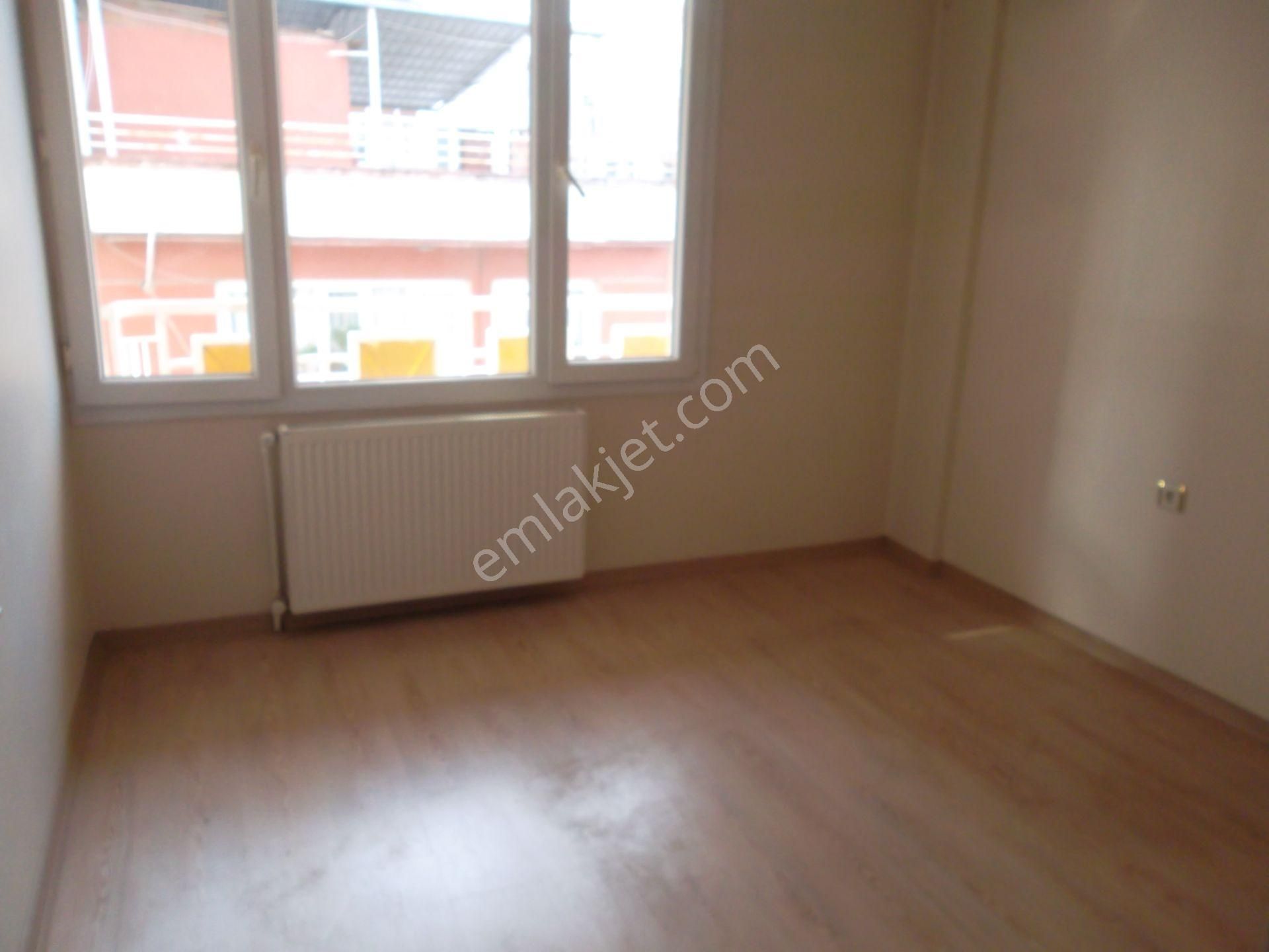 Üçyol Metro Yanında Asansörlü Ara Kat 2+1 Kiralık Daire - Görsel 17