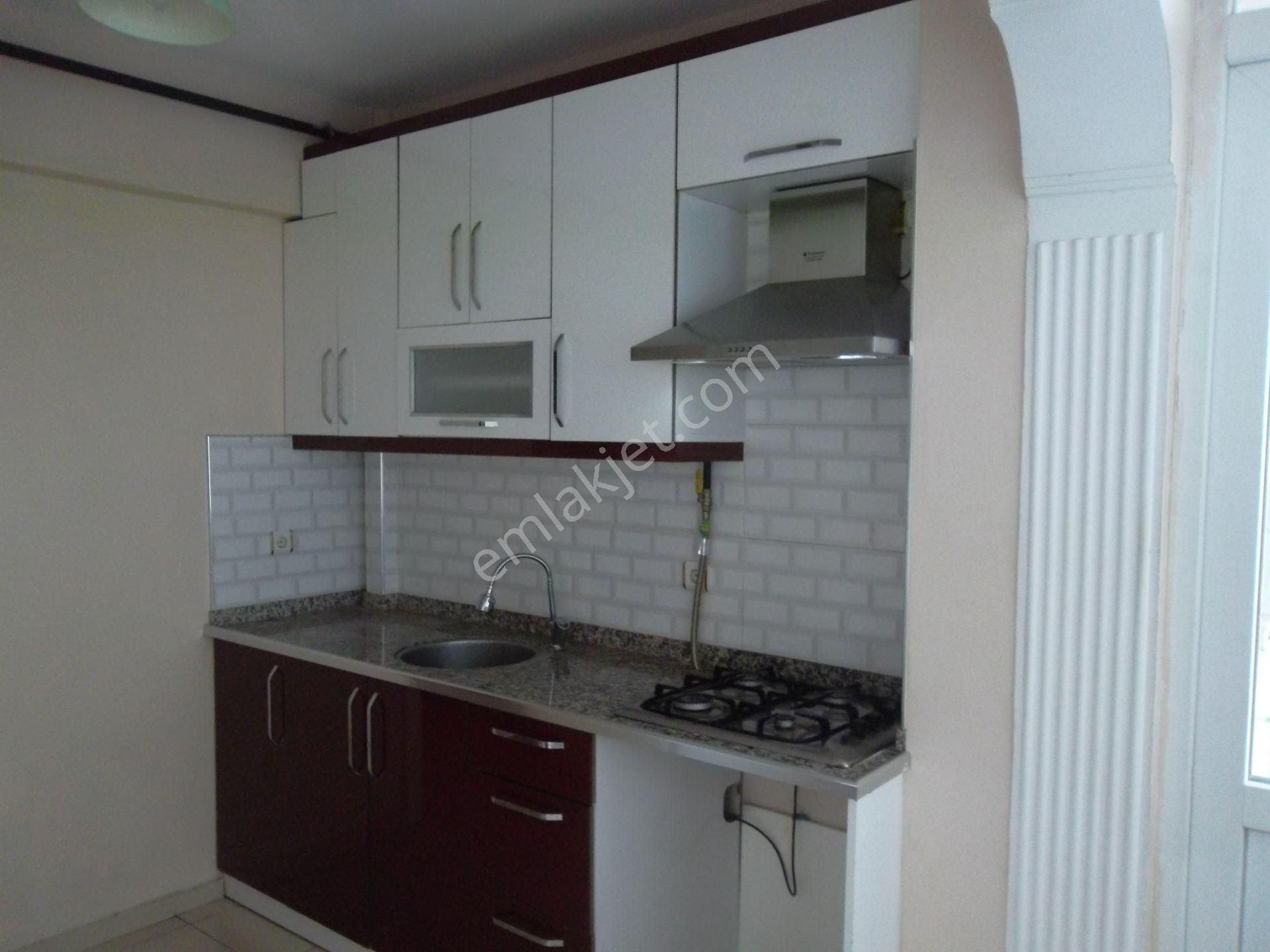 Üçyol Metro Yanında Asansörlü Ara Kat 2+1 Kiralık Daire - Görsel 19