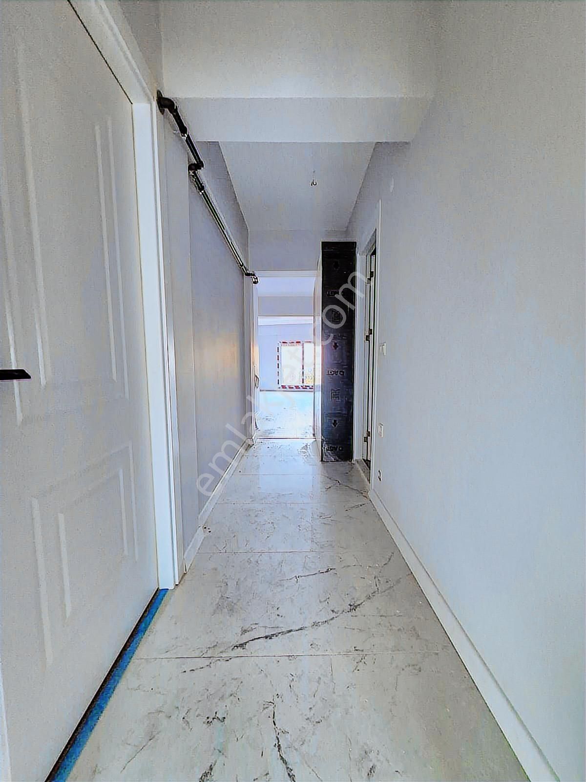 K.yaka Alaybey Merkezde Sıfır Bina Otoparklı 2+1 90 M2 - Görsel 17