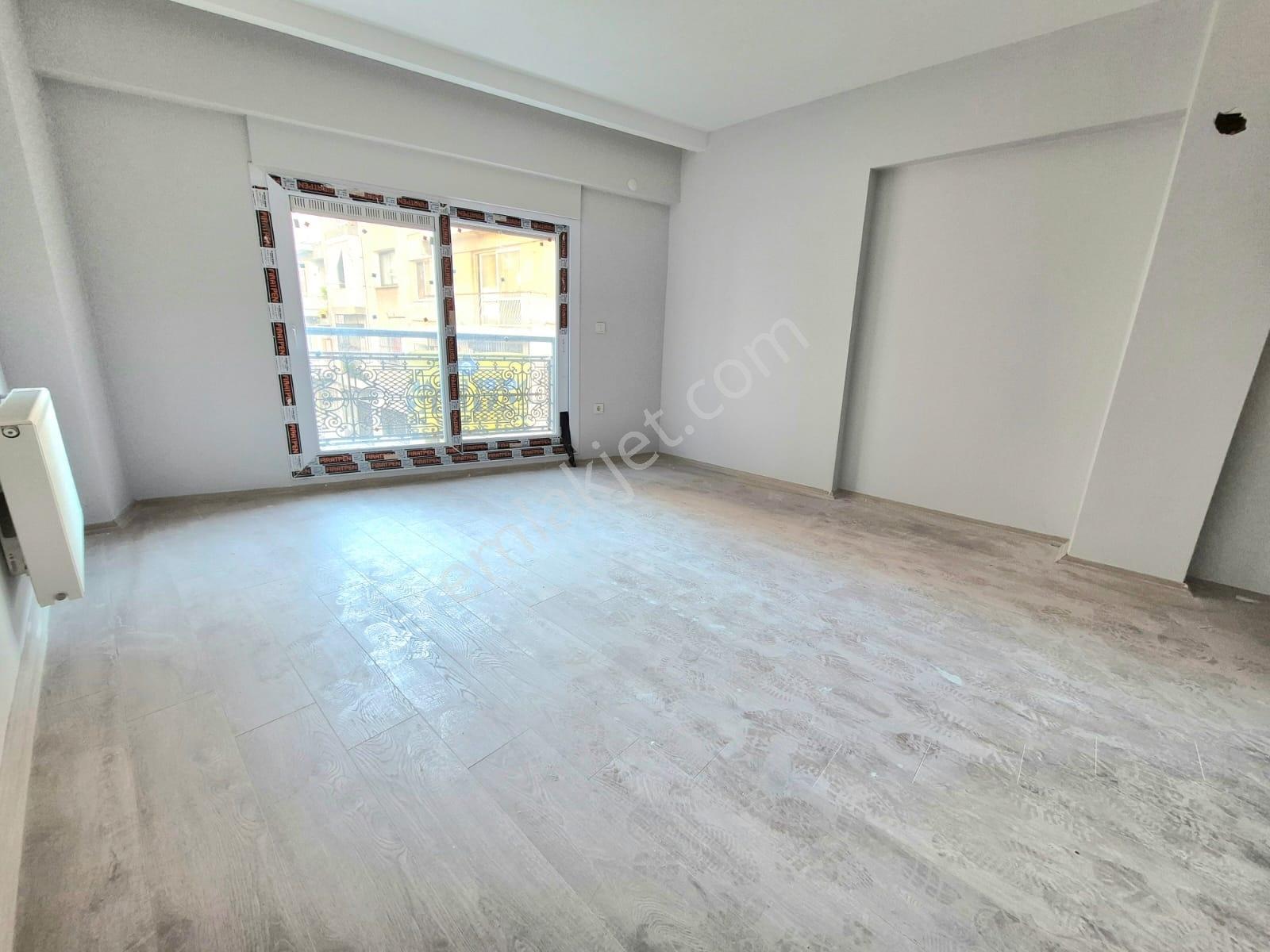 K.yaka Alaybey Merkezde Sıfır Bina Otoparklı 2+1 90 M2 - Görsel 2