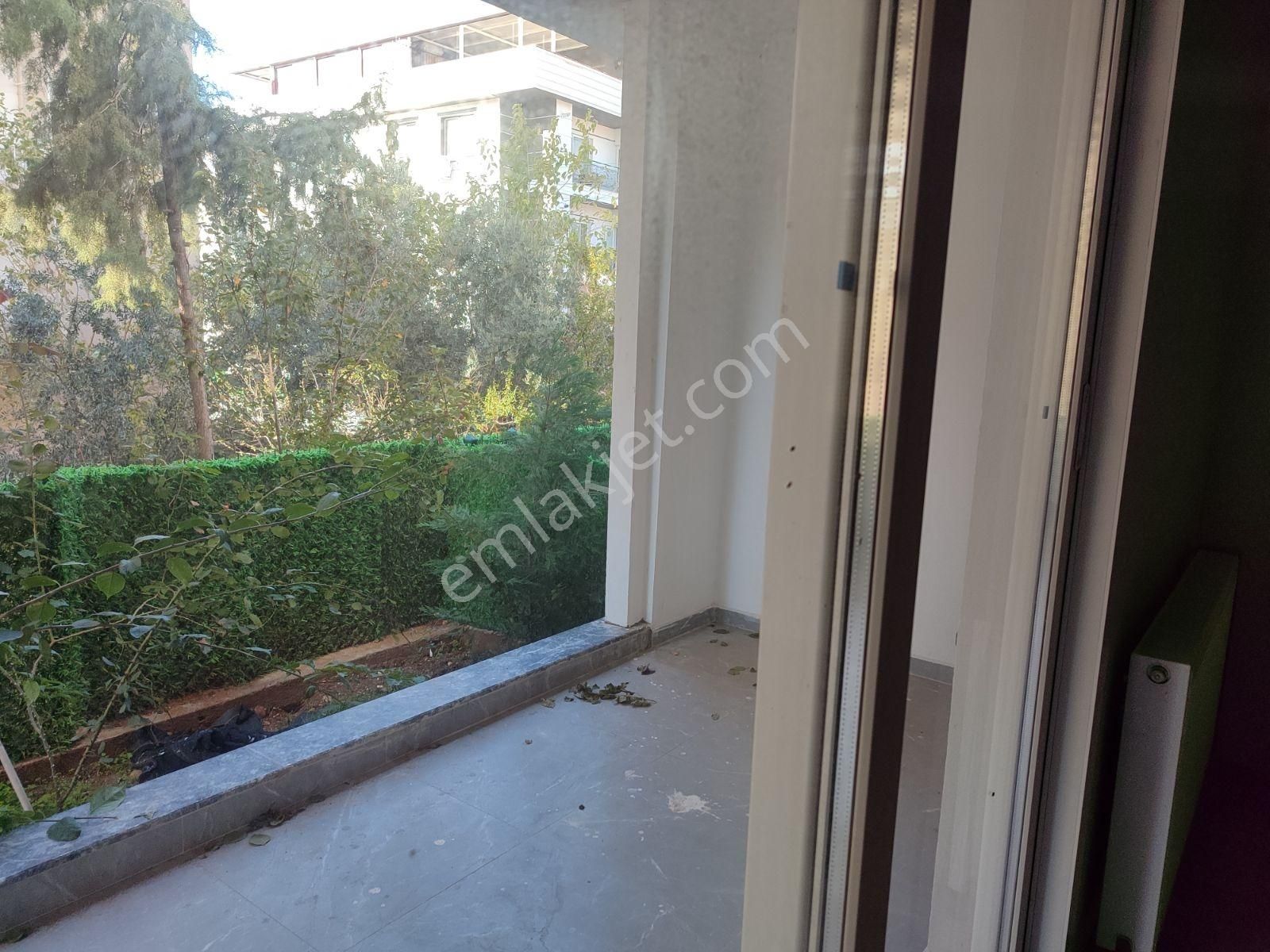 Koyundere Cadde Üzerinde Villa Konseptli 3+1 Bahçeli Daire - Görsel 3