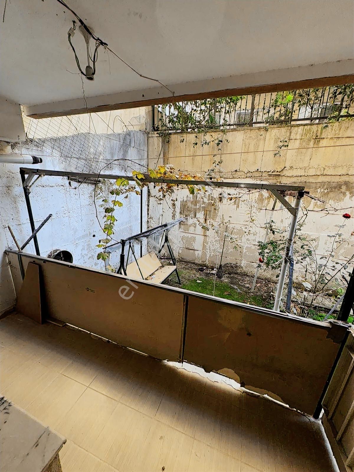 Küçük Çiğlide 3+1 Daire Doğalgazlı Bahçeli Yüksek Giriş - Görsel 8