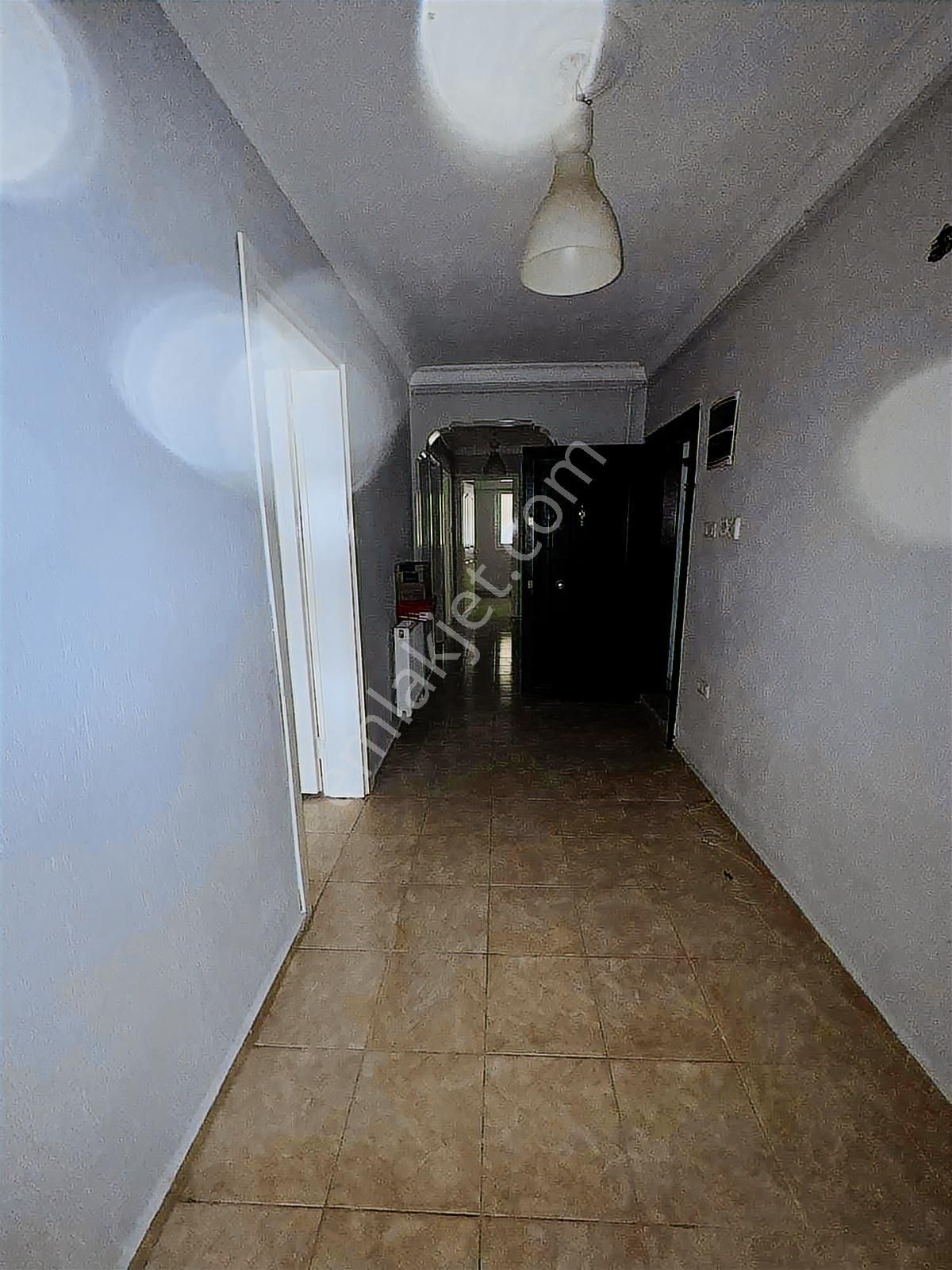 Küçük Çiğlide 3+1 Daire Doğalgazlı Bahçeli Yüksek Giriş - Görsel 4