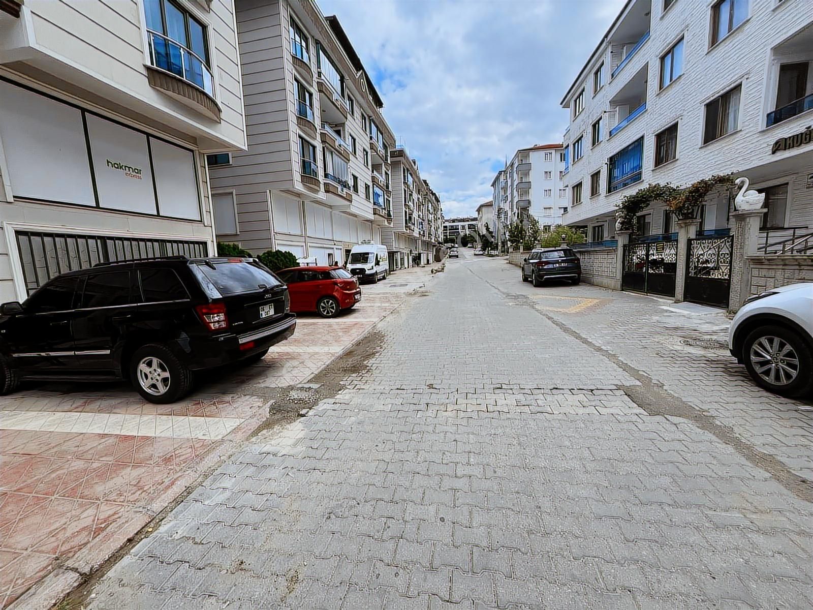 1+1 Yeni Bina Arakat (full Eşyalı) Çınarcık Girişde Denize Yakın - Görsel 8