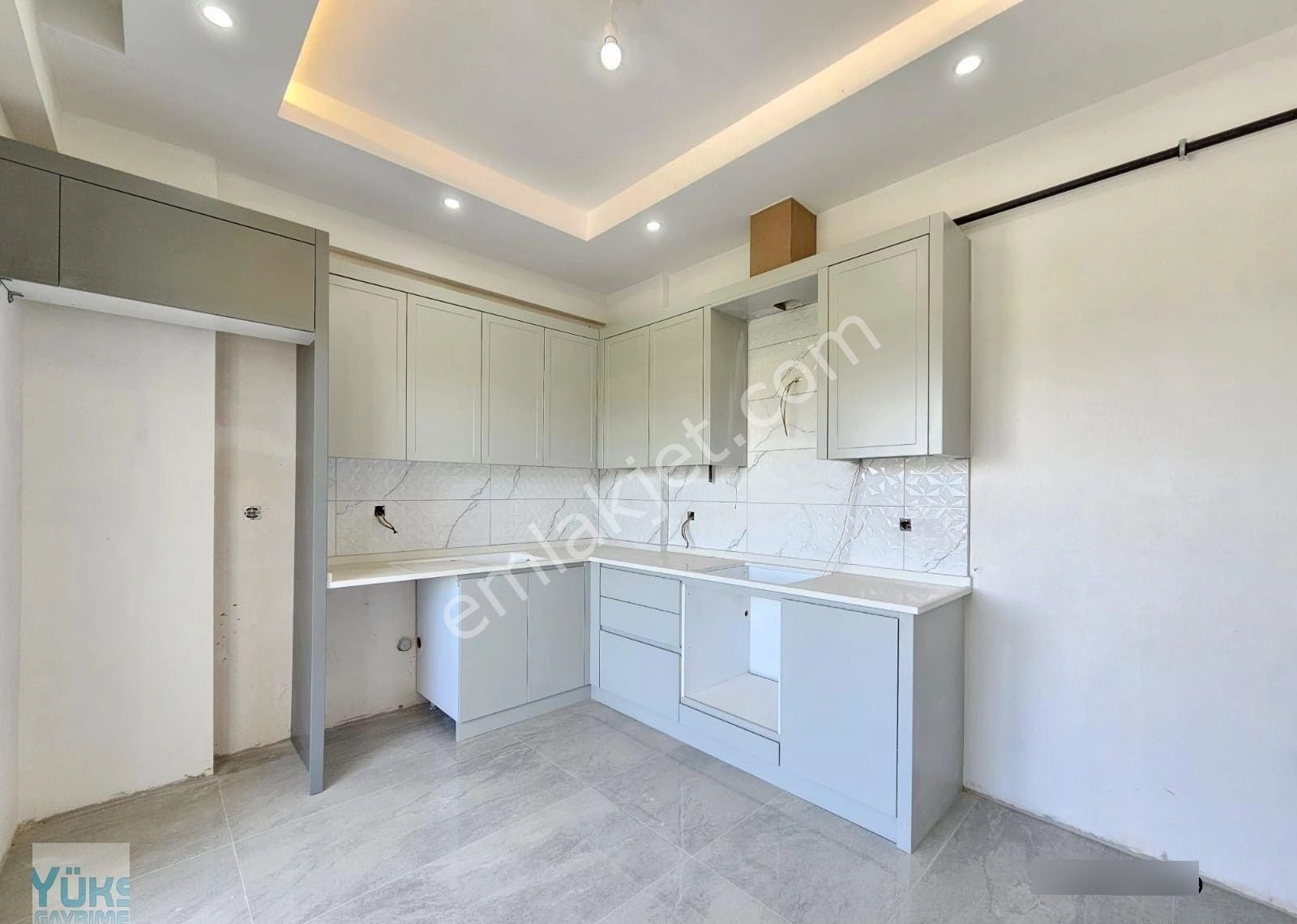 Denizli Şemikler De Giyinme Odalı Ebeveyn Banyolu Lüks Daireler