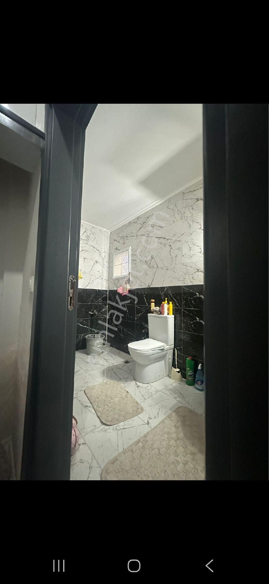 Kuşadası Sahile 250 Metre Mesafede Sıfır Ayarında 1+1 - Görsel 4