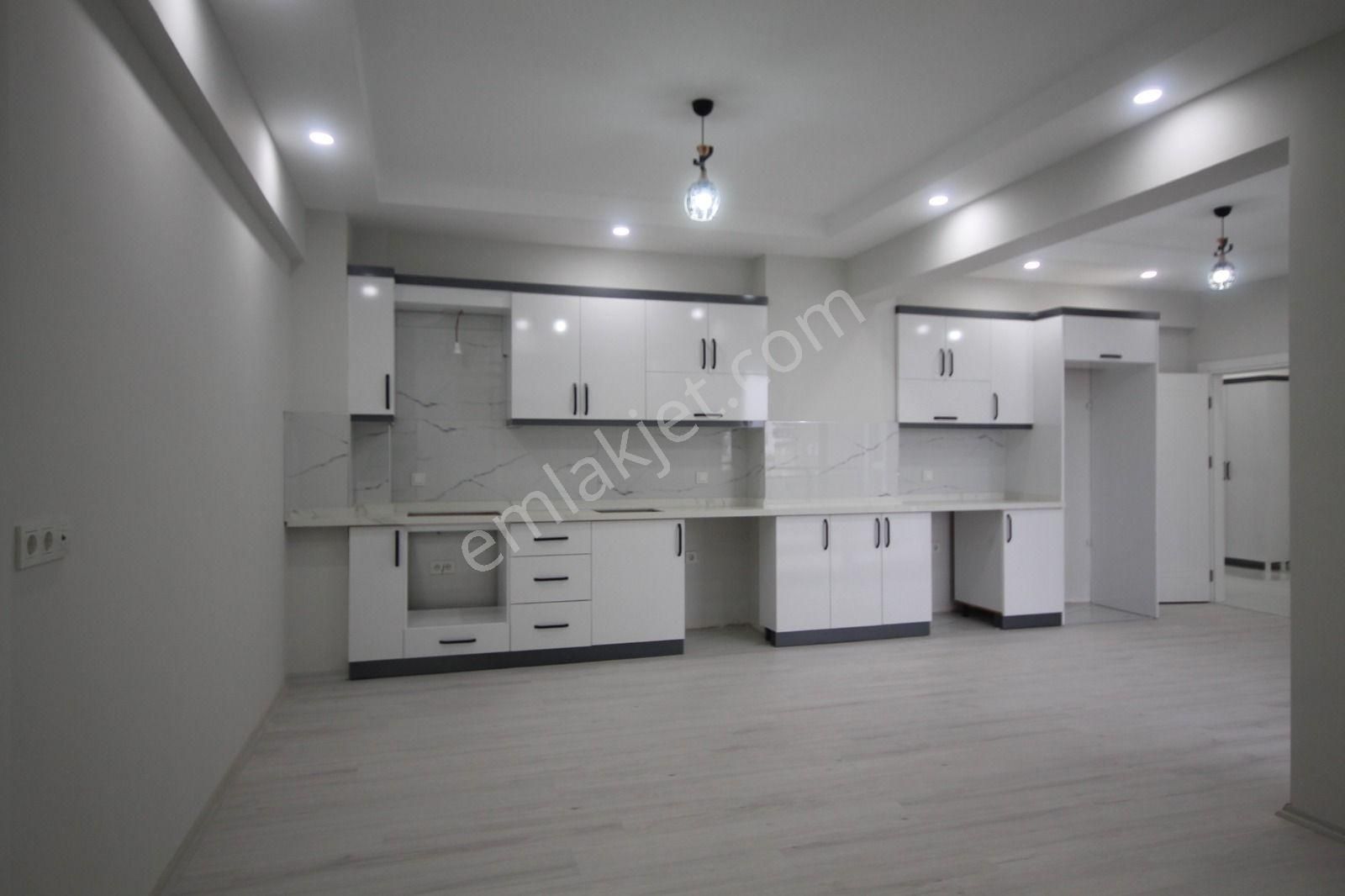 Serik Sanayi Yakını 150 M² Kullanım Alanı Sıfır Arakat 4+0 Daıre - Görsel 2