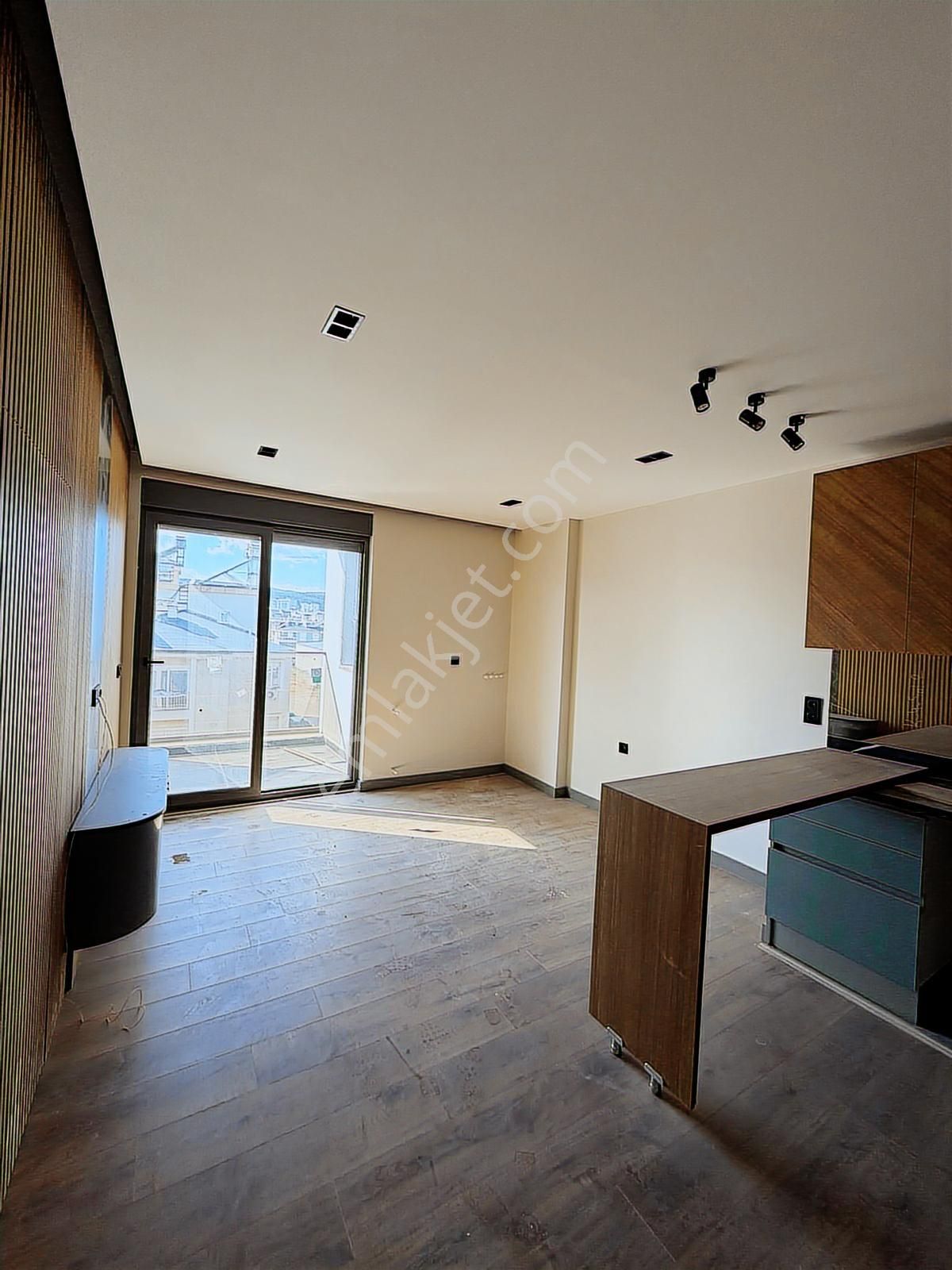 Konforlu Yaşamın Yeni Adresi: 1+1 - Görsel 10