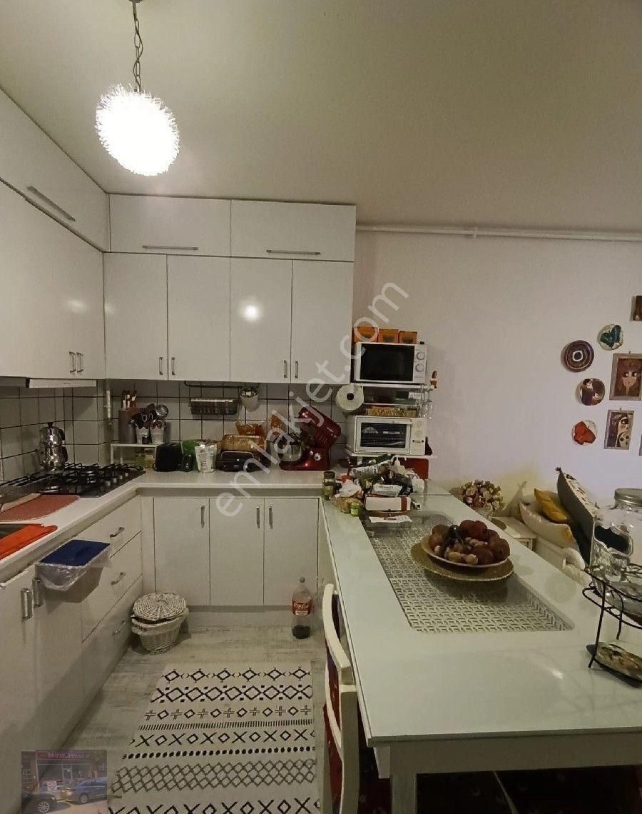 Gazi Mahallesi'nde Süper Konumda Full Bakımlı Yapılı Büyük Teraslı Daire - Görsel 3