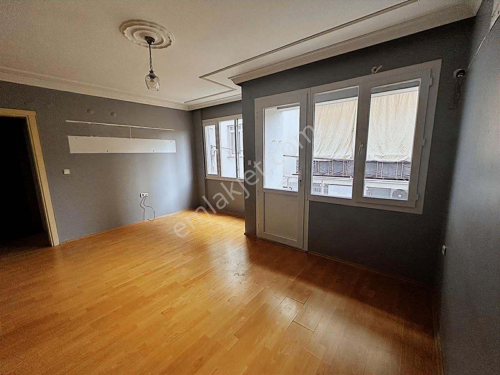 Bornova Çamdibi Merkezi Konumda Kiralık Geniş 3+1 Daire - Görsel 23