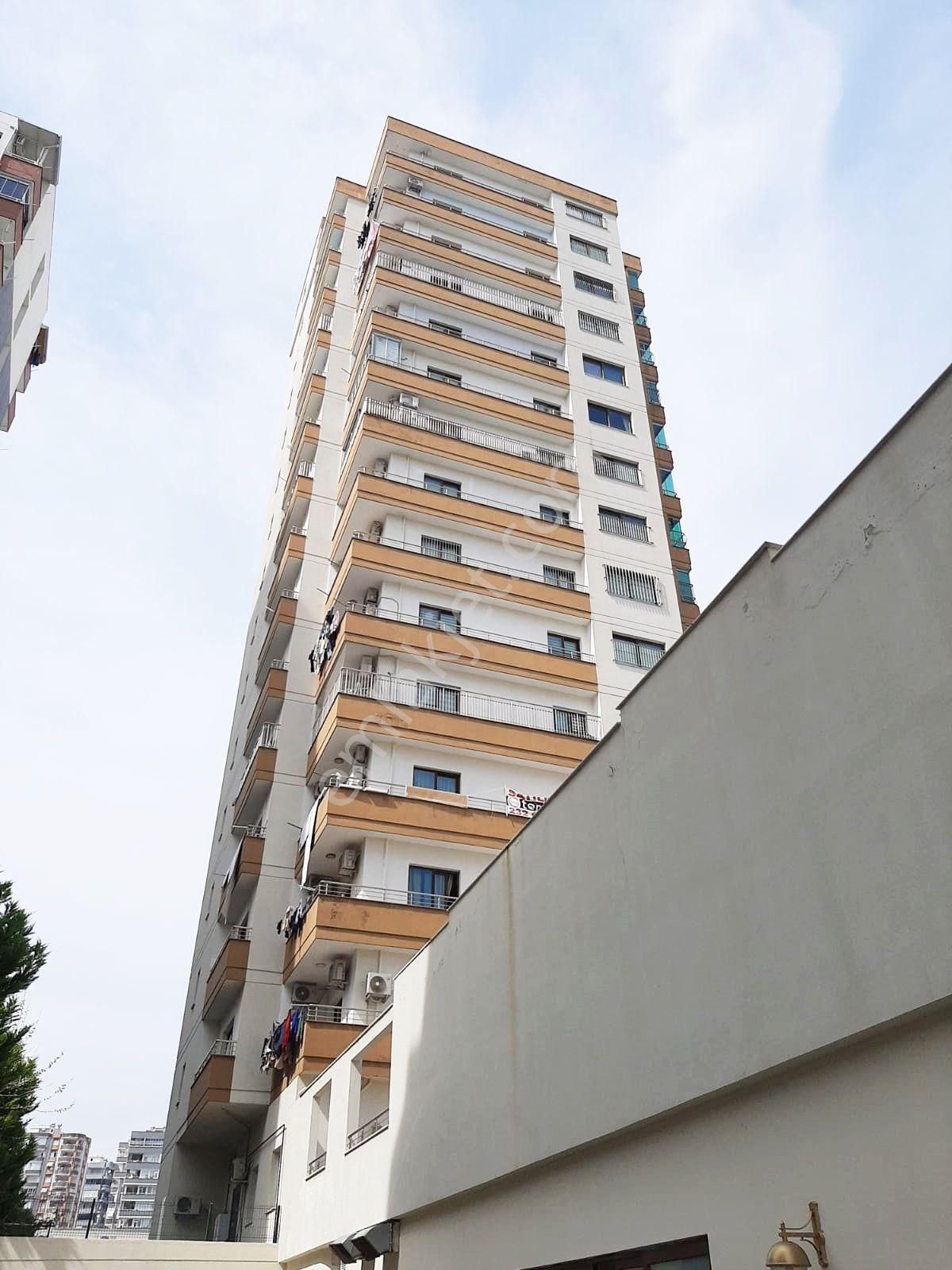 Yurt Mahallesin'de Park Manzaralı Her Kat Tek Daire Akıllı Ev Sistemli 5+1 !!! - Görsel 33