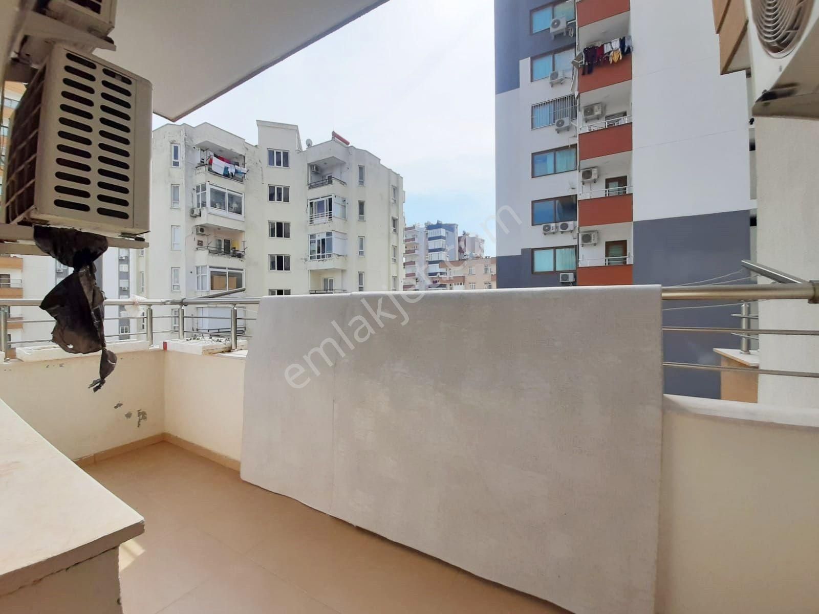 Yurt Mahallesin'de Park Manzaralı Her Kat Tek Daire Akıllı Ev Sistemli 5+1 !!! - Görsel 40