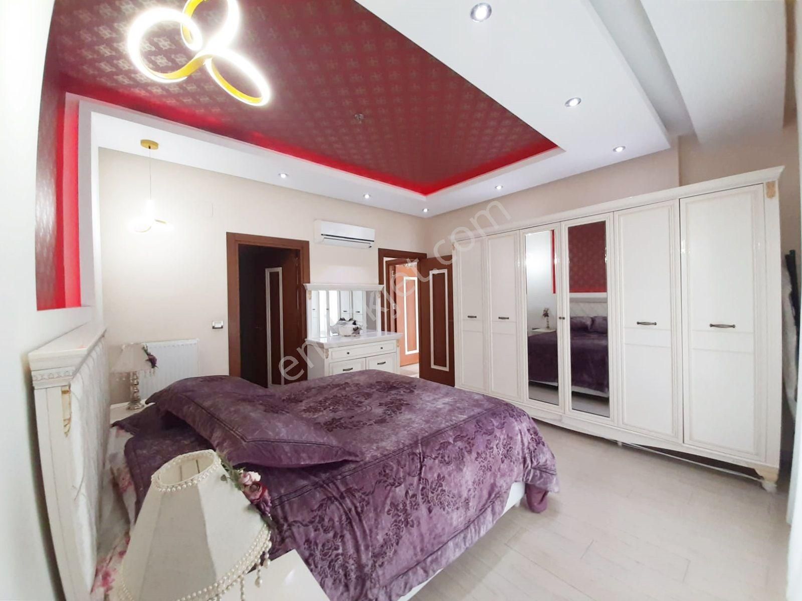 Yurt Mahallesin'de Park Manzaralı Her Kat Tek Daire Akıllı Ev Sistemli 5+1 !!! - Görsel 12