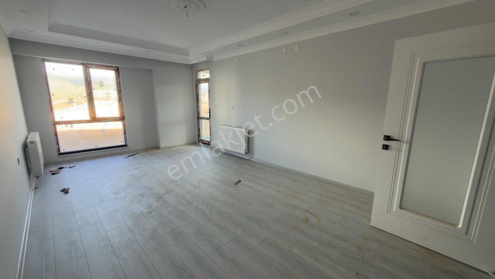 Remax Dem'den Demirkent Mahallesi Ara Kat Anahtar Teslim 2+1 - Görsel 23