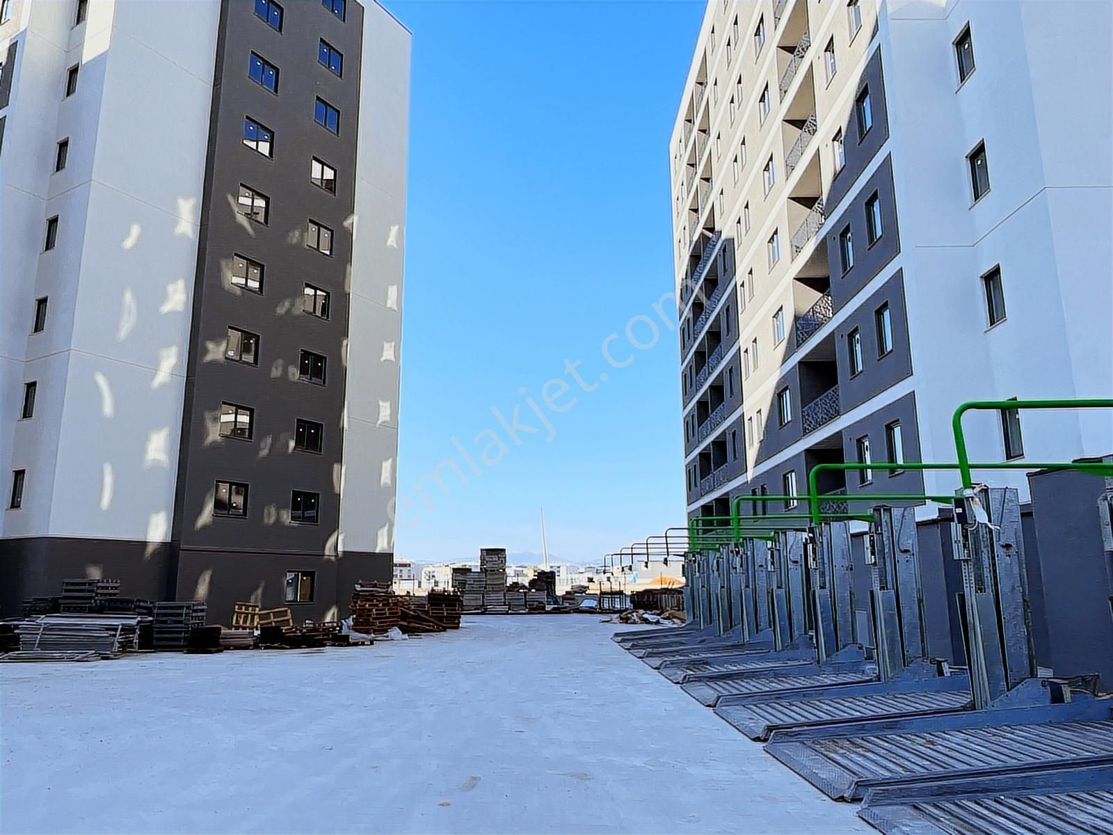 Bakyapı Prestij Yeni Hayatta 1. Kat Köşe 3+1 Kiralık Lüks Daire - Görsel 3
