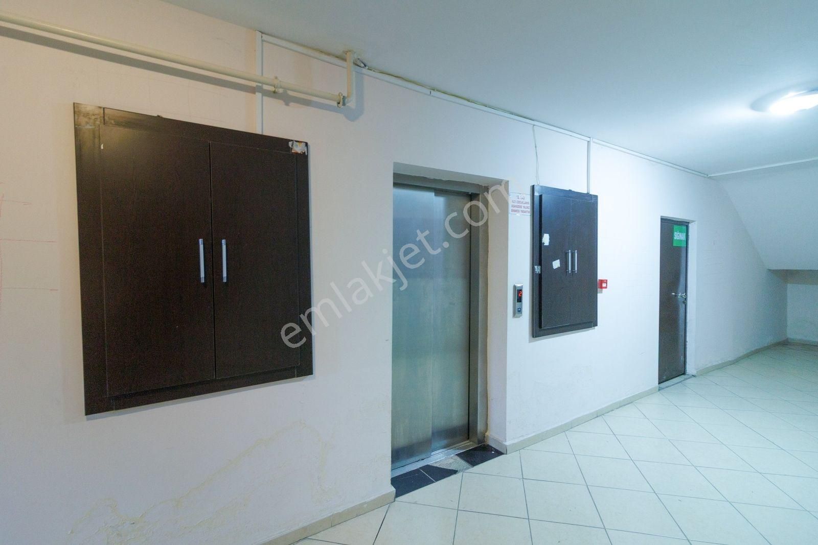 Yamanlar Mahallesi Anıtpark Sitesinde Kiralik 3+1 Daire - Görsel 28