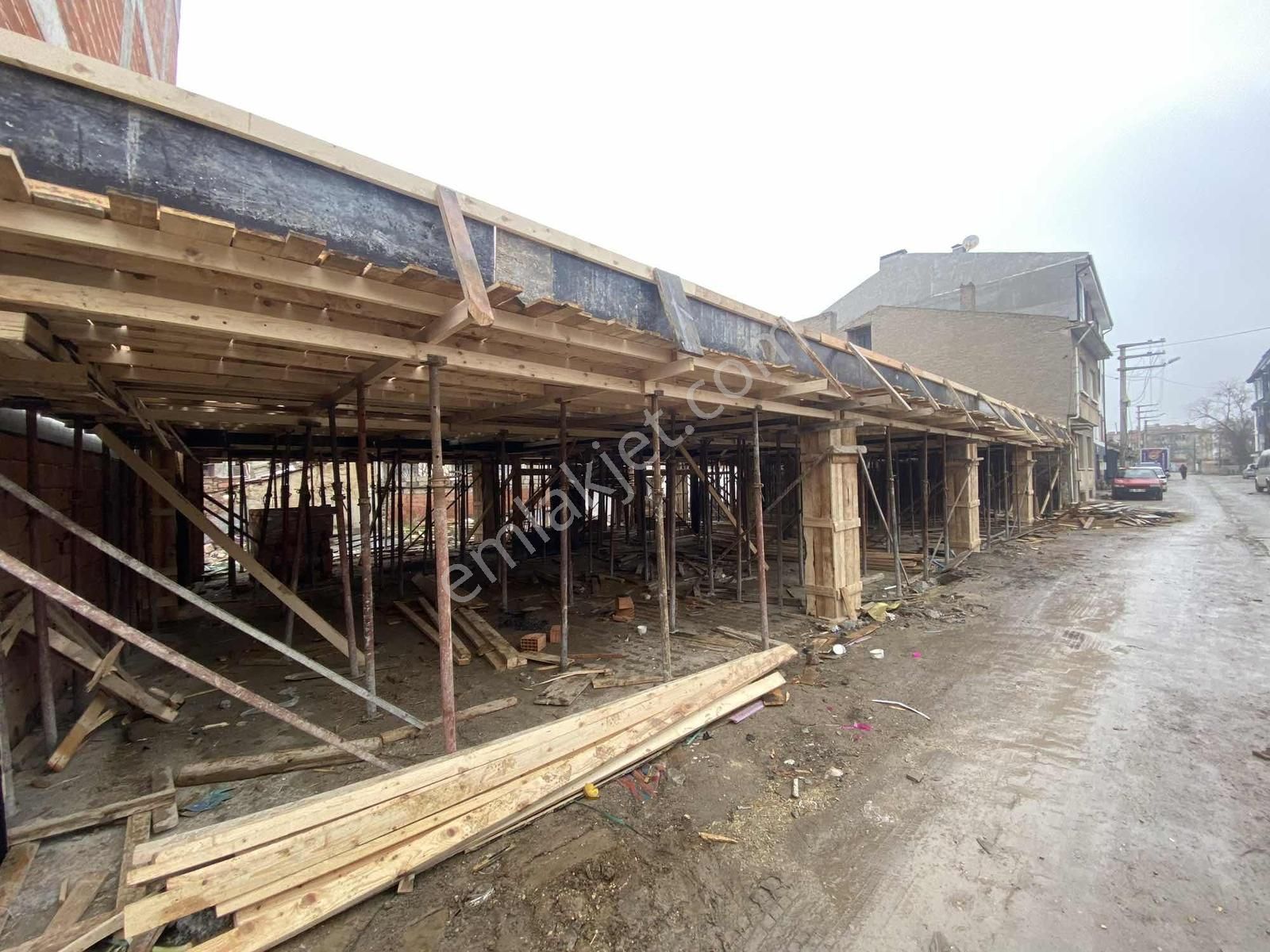 Esentepe Mah.yapım Aşamasında Yerden Isıtma Satılık 1+1 Daire - Görsel 5